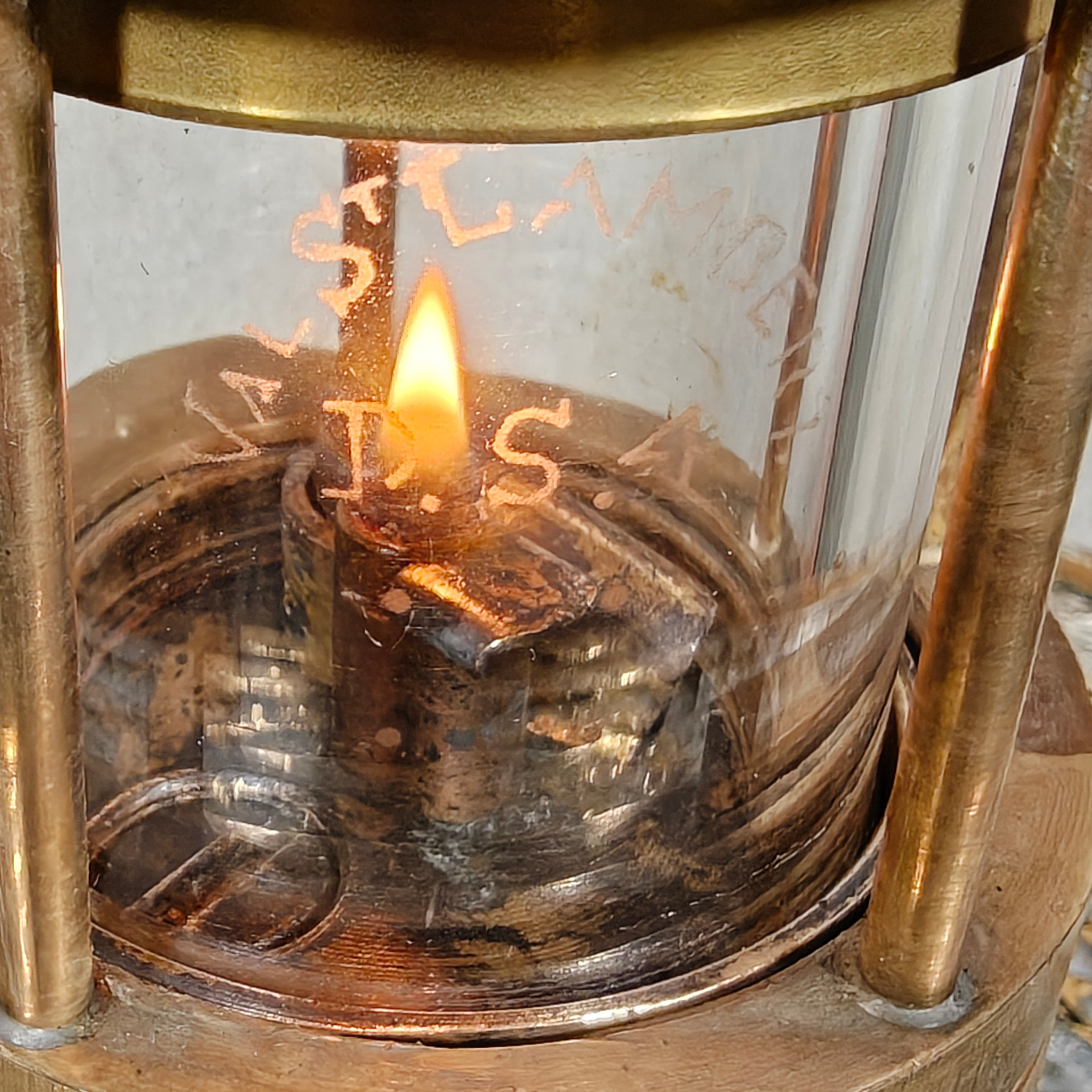 Antique Hubert Joris Miner’s Lamp (ca. 1900–1910) – Val St. Lambert Glass – Belgian Safety Lamp