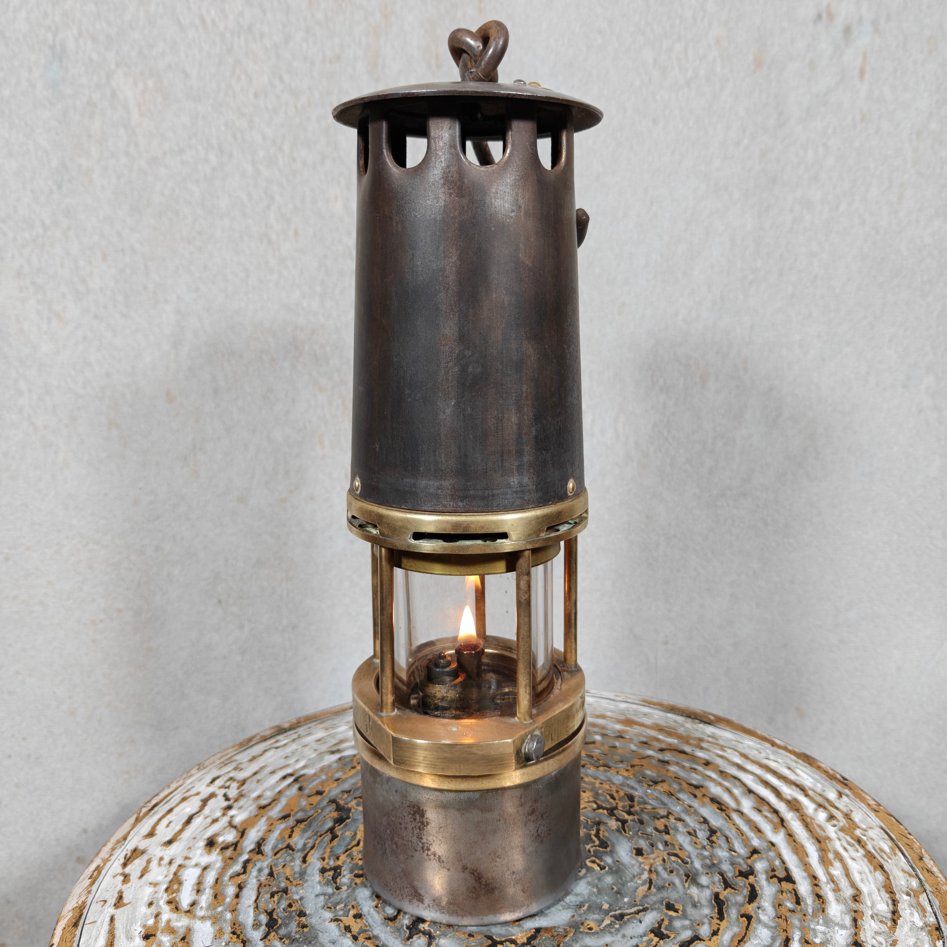 Antique Hubert Joris Miner’s Lamp (ca. 1900–1910) – Val St. Lambert Glass – Belgian Safety Lamp
