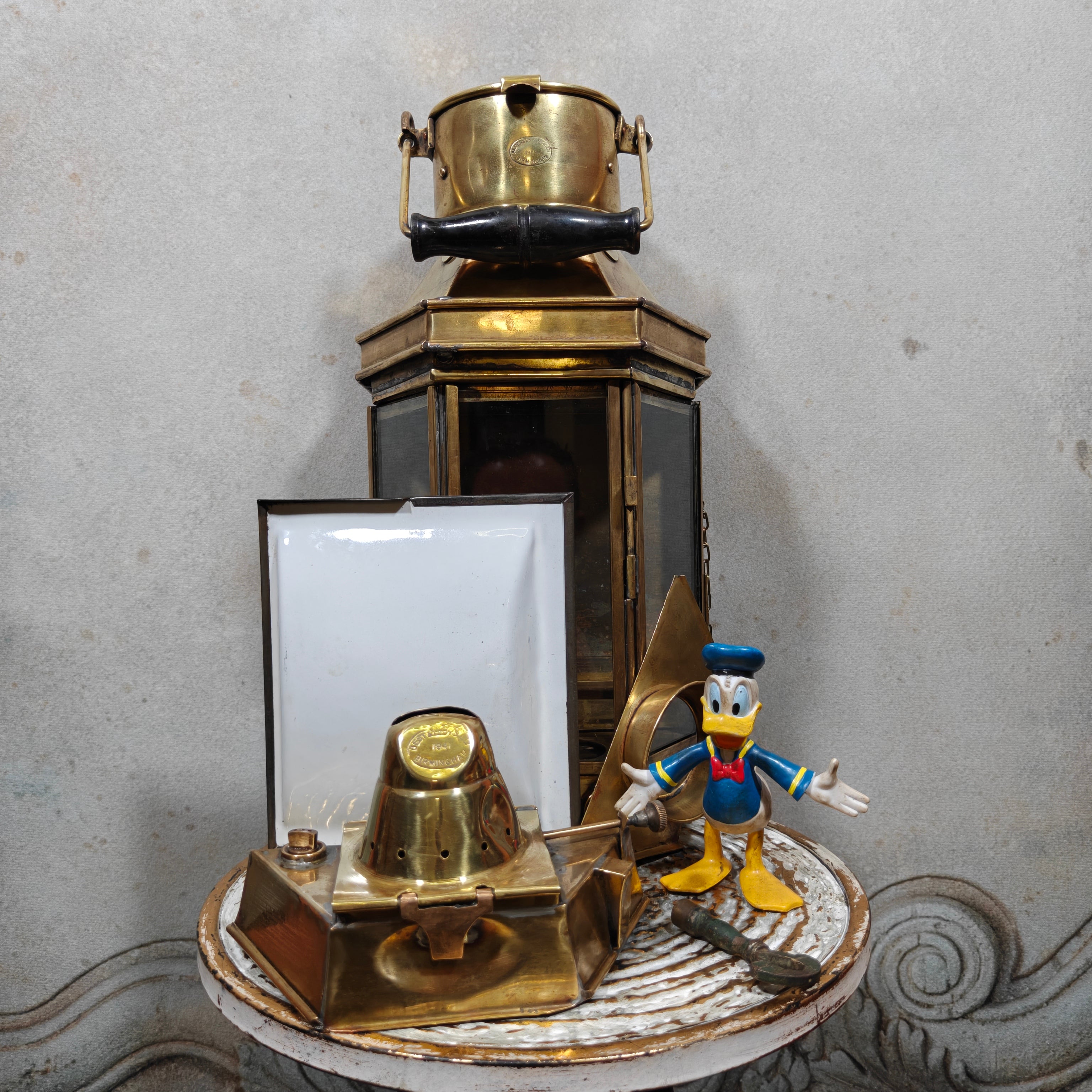 Alderson & Gyde “Bullpit” Ship’s Cabin Lantern (1941) – Best & Lloyd Burner – Rare Maritime Brass Lamp