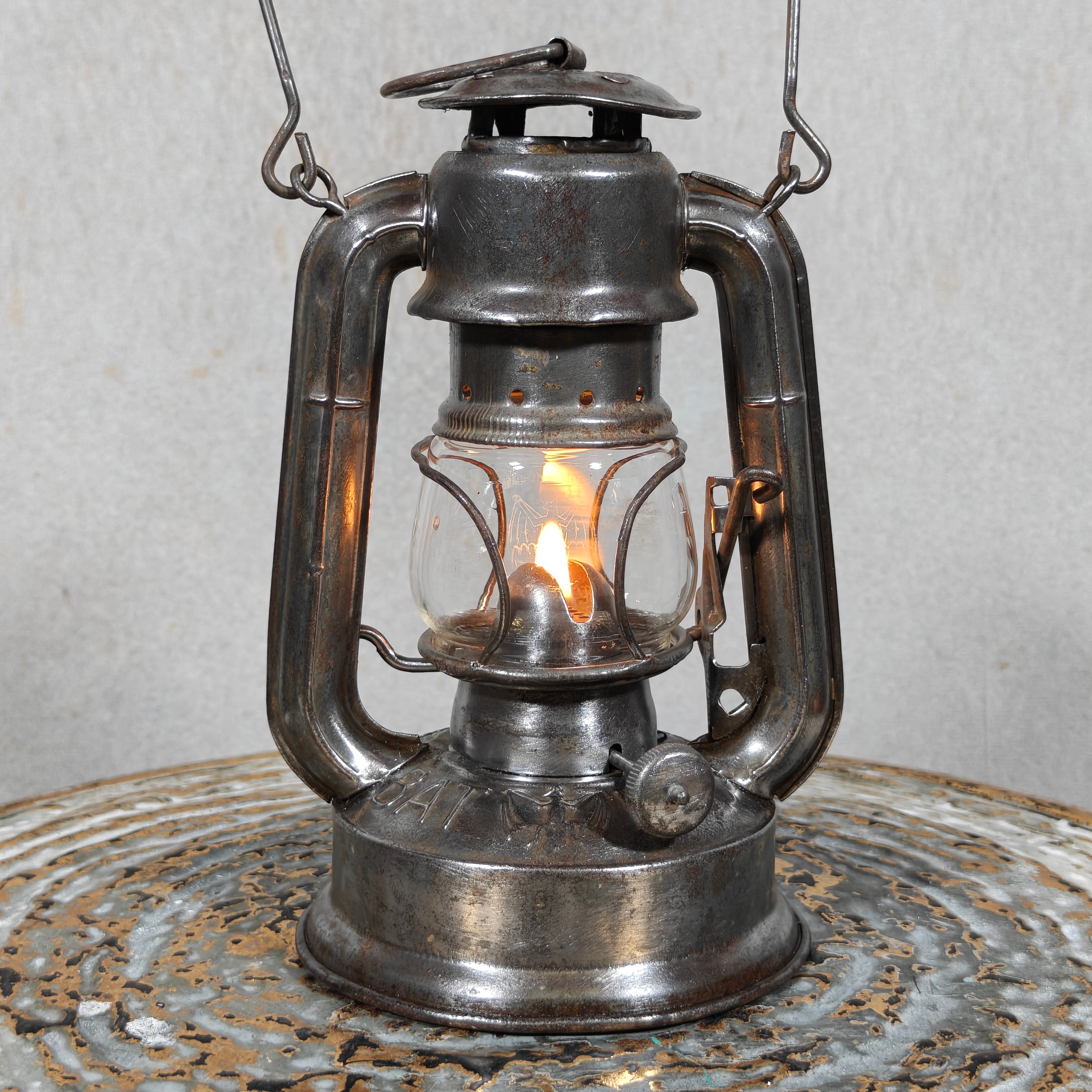 Rare Pre‑War BAT 155 Storm Lantern – Small Model, Excellent Condition, Marked Glass (1930s)