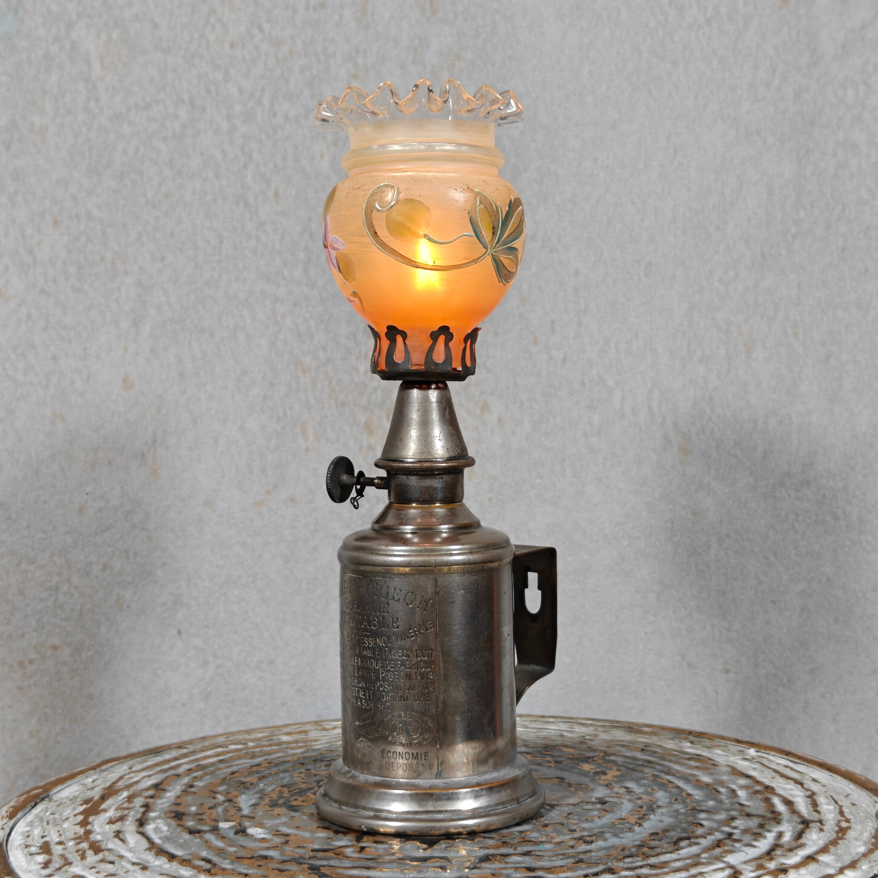 Rare Vintage Pigeon Oil Lamp – Exceptional Example with Unique Painted Glass (c. 1920–1930)