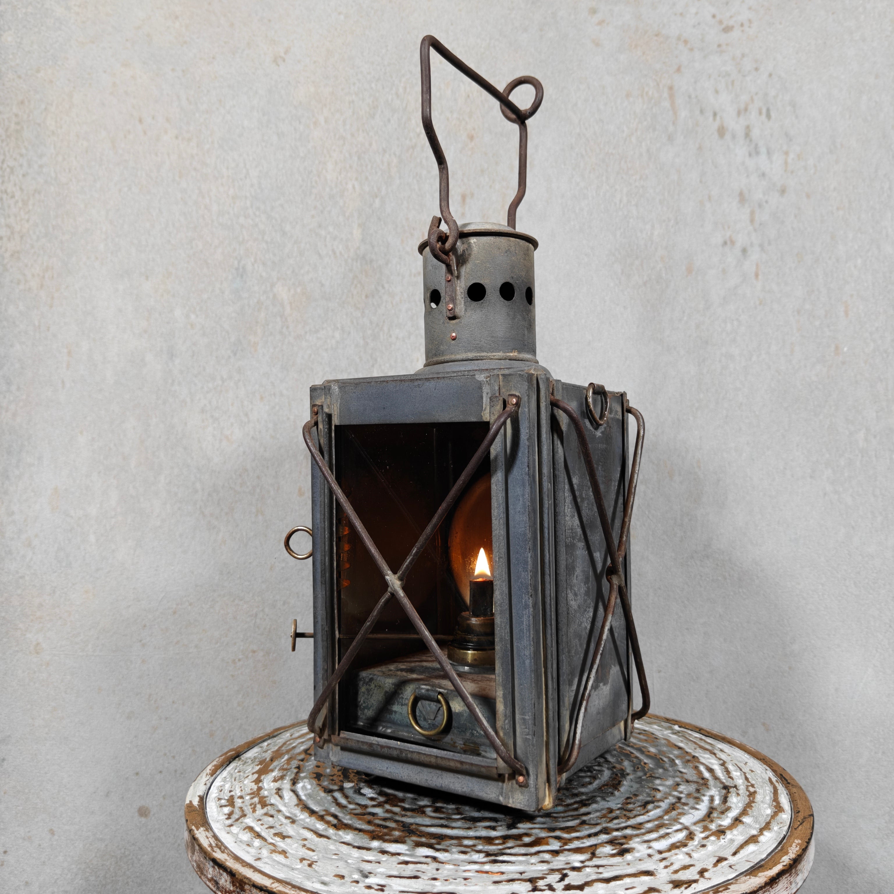 Extremely Rare Signal Lantern by Fr. Weber & Co., Berlin – With Colored Lenses & Fully Working (c. 1900–1930)