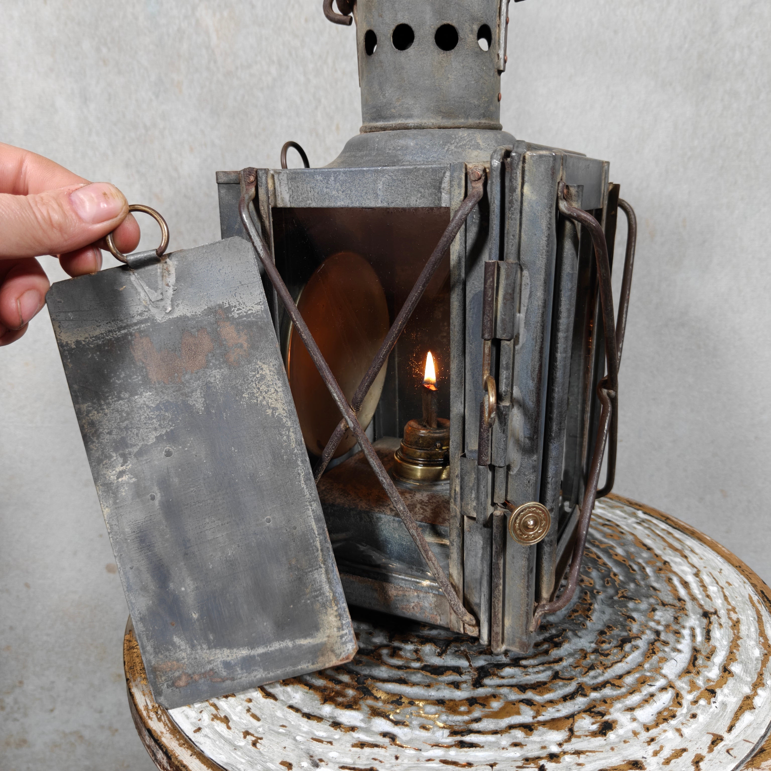 Extremely Rare Signal Lantern by Fr. Weber & Co., Berlin – With Colored Lenses & Fully Working (c. 1900–1930)