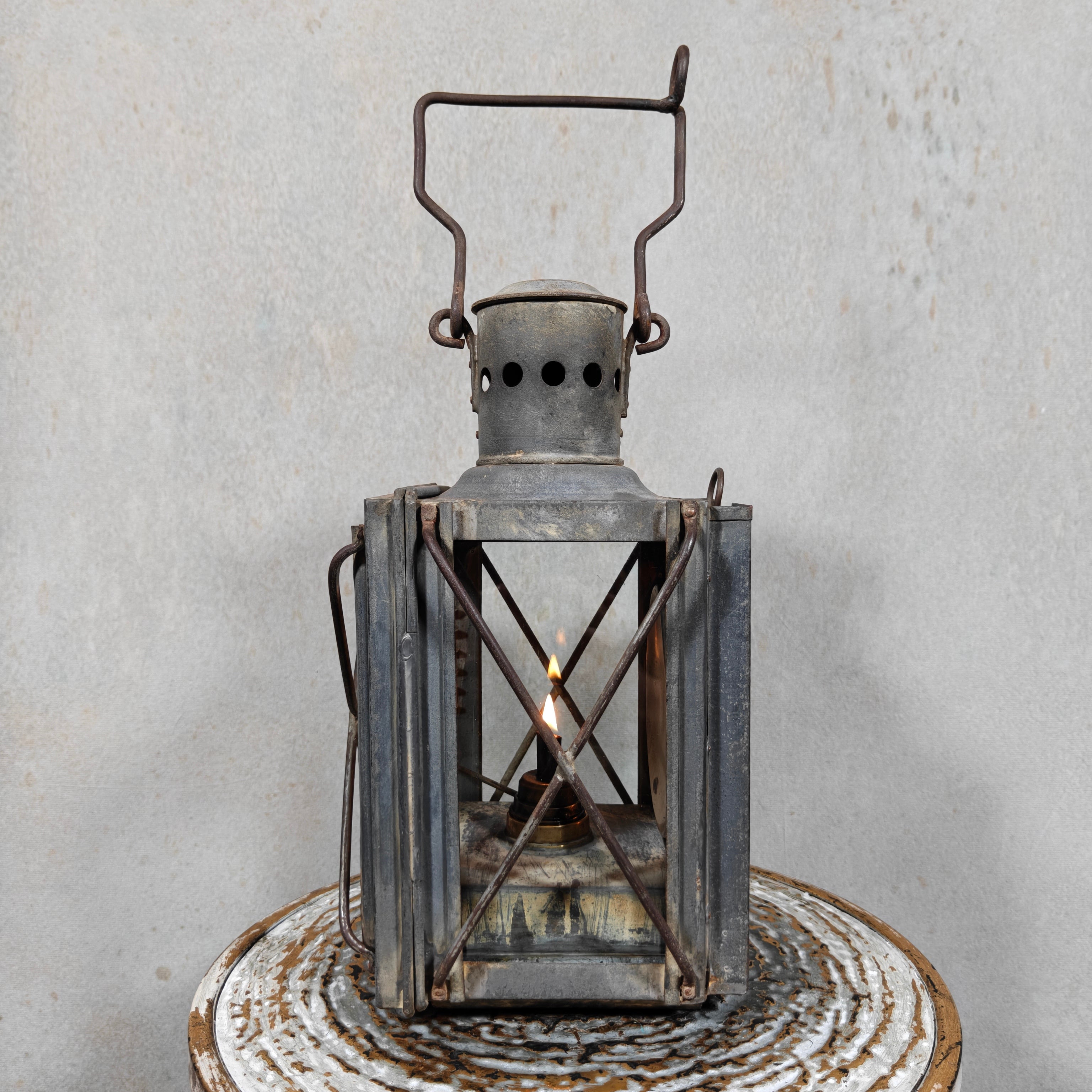 Extremely Rare Signal Lantern by Fr. Weber & Co., Berlin – With Colored Lenses & Fully Working (c. 1900–1930)