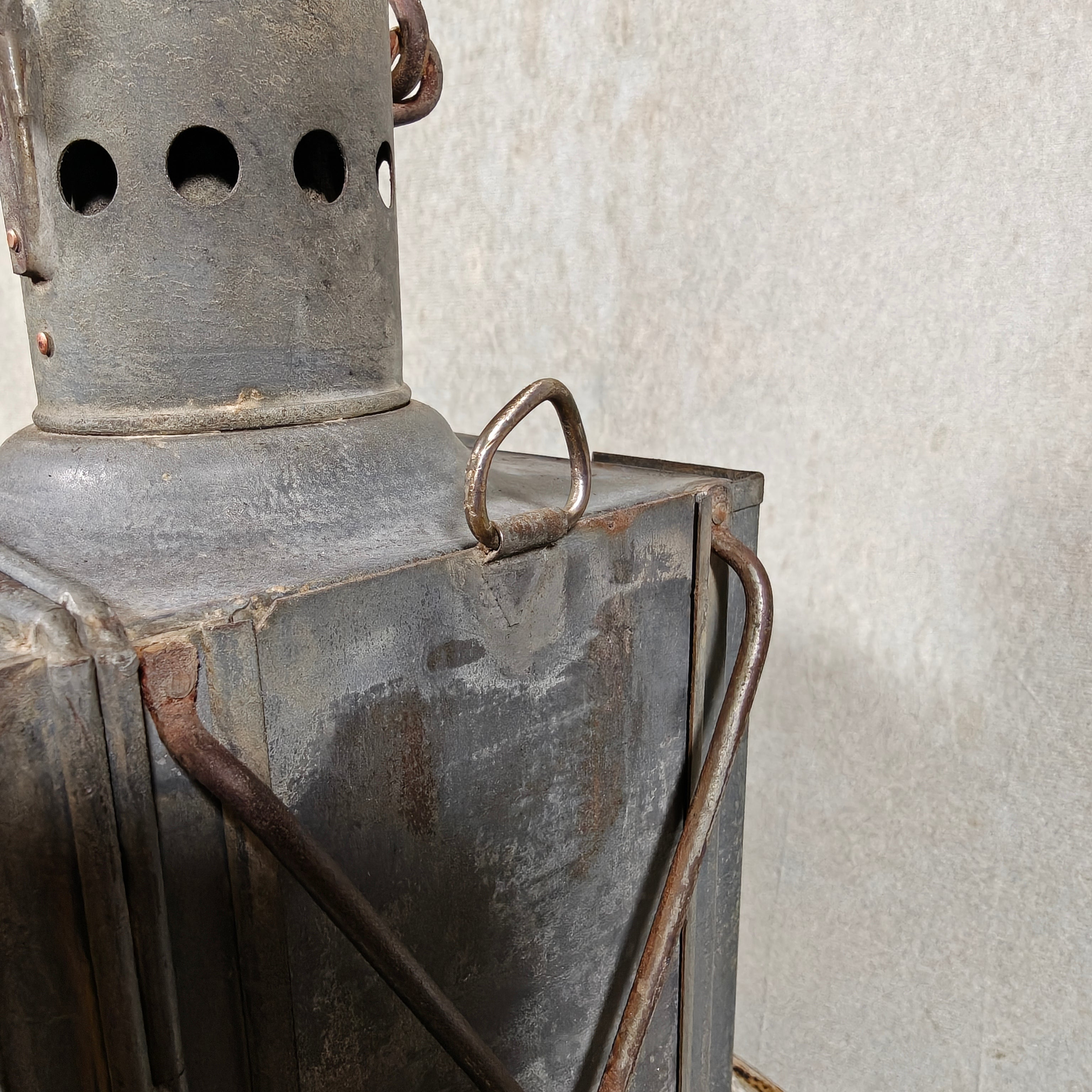 Extremely Rare Signal Lantern by Fr. Weber & Co., Berlin – With Colored Lenses & Fully Working (c. 1900–1930)