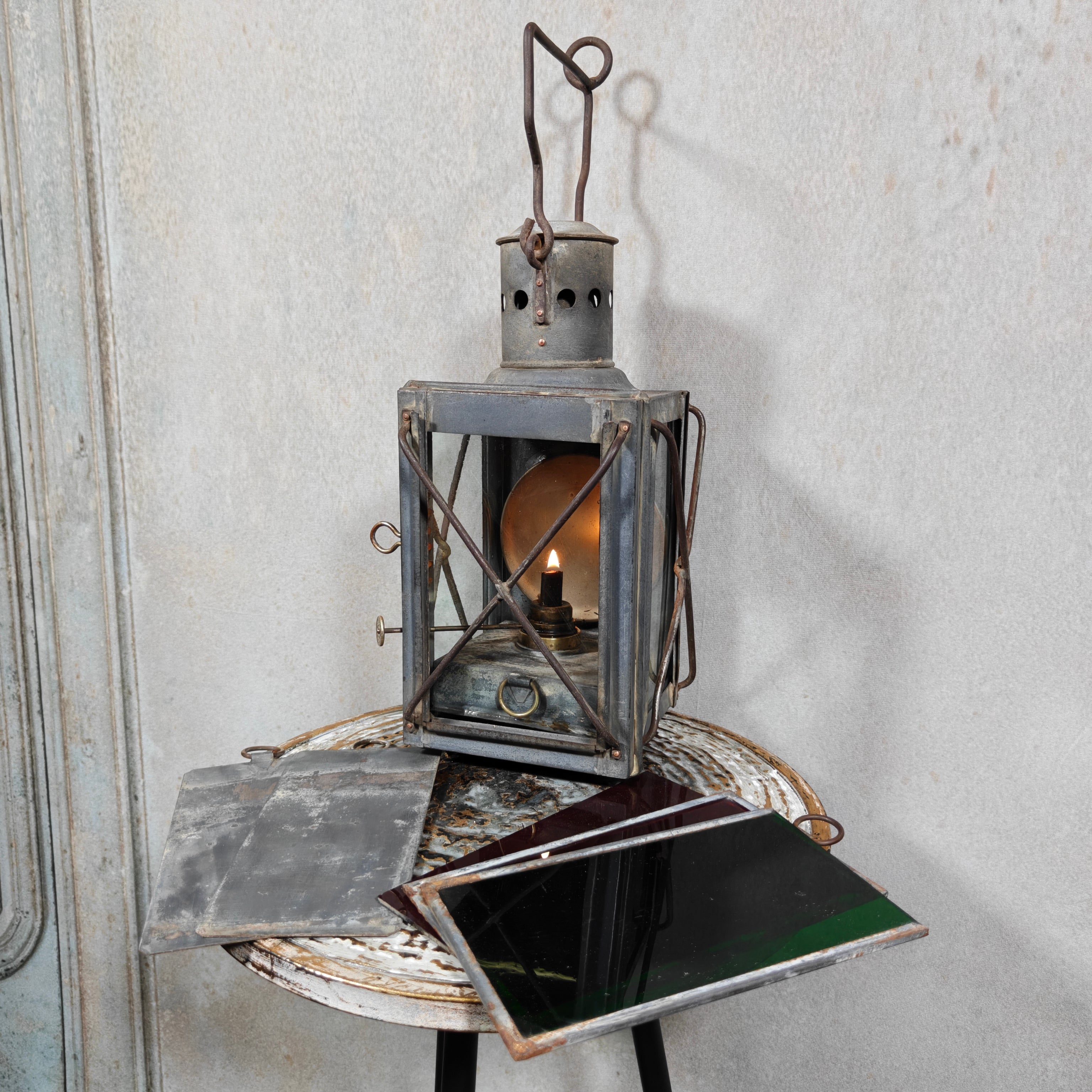 Extremely Rare Signal Lantern by Fr. Weber & Co., Berlin – With Colored Lenses & Fully Working (c. 1900–1930)