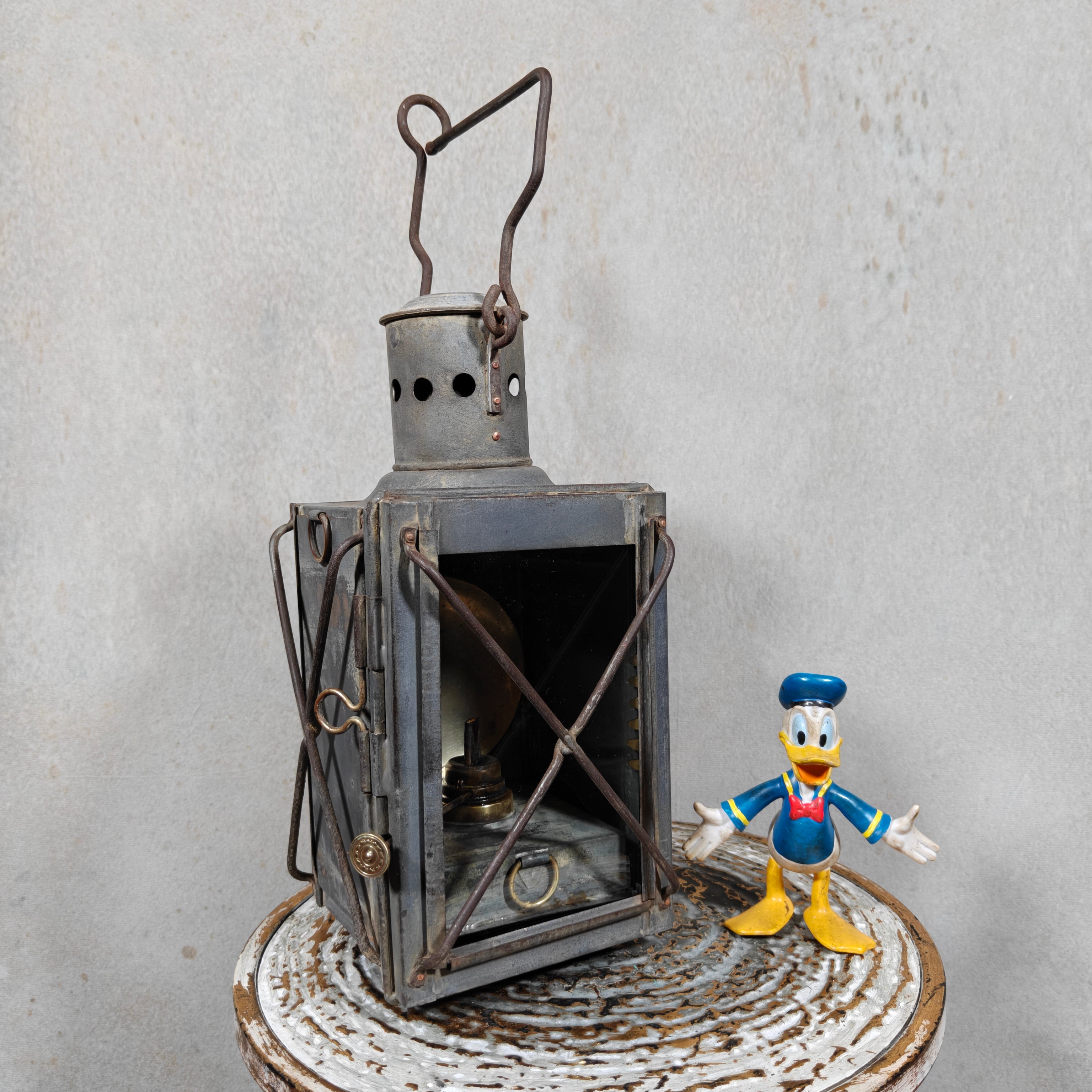 Extremely Rare Signal Lantern by Fr. Weber & Co., Berlin – With Colored Lenses & Fully Working (c. 1900–1930)