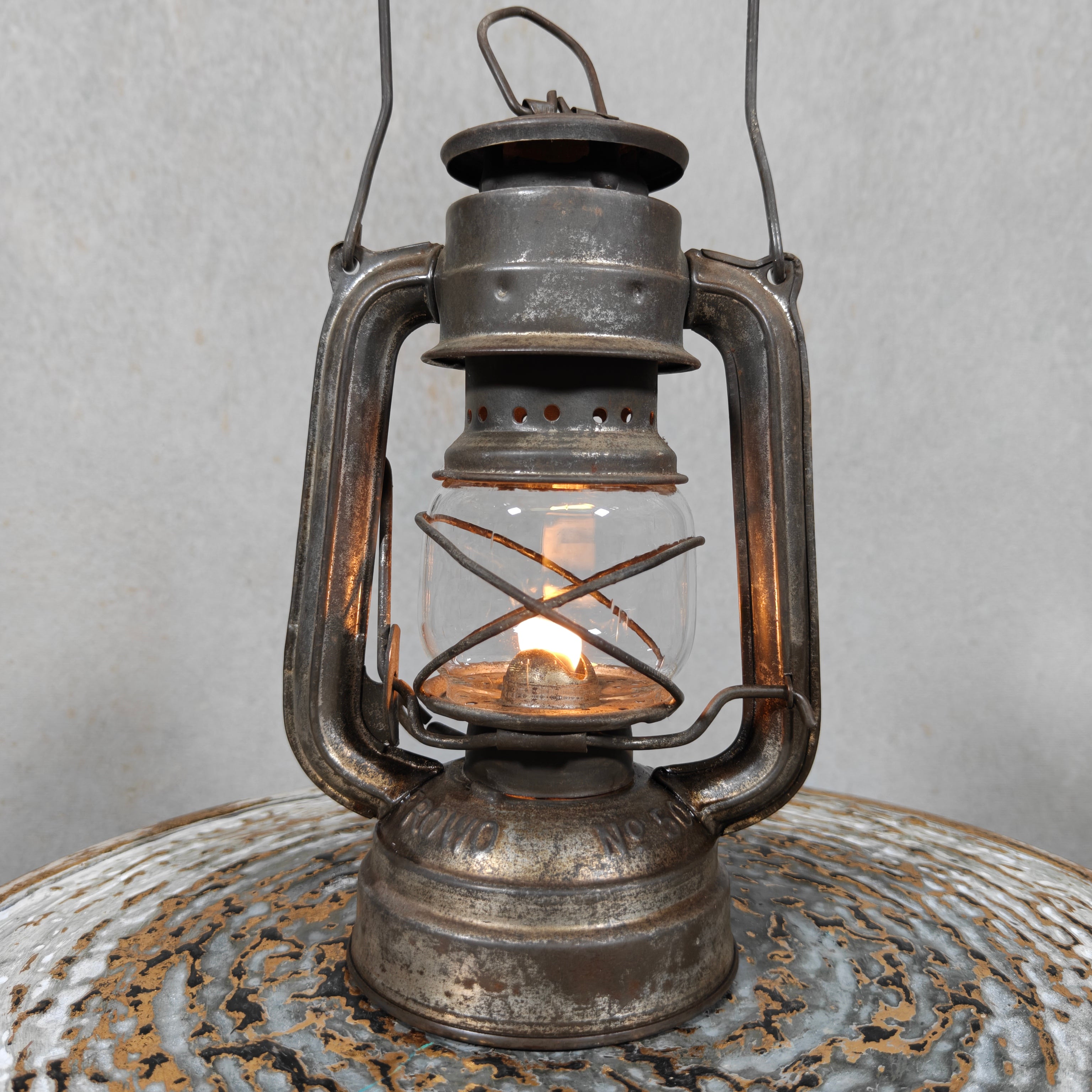 Vintage Frowo No. 50 Hurricane Lantern in Excellent Working Condition