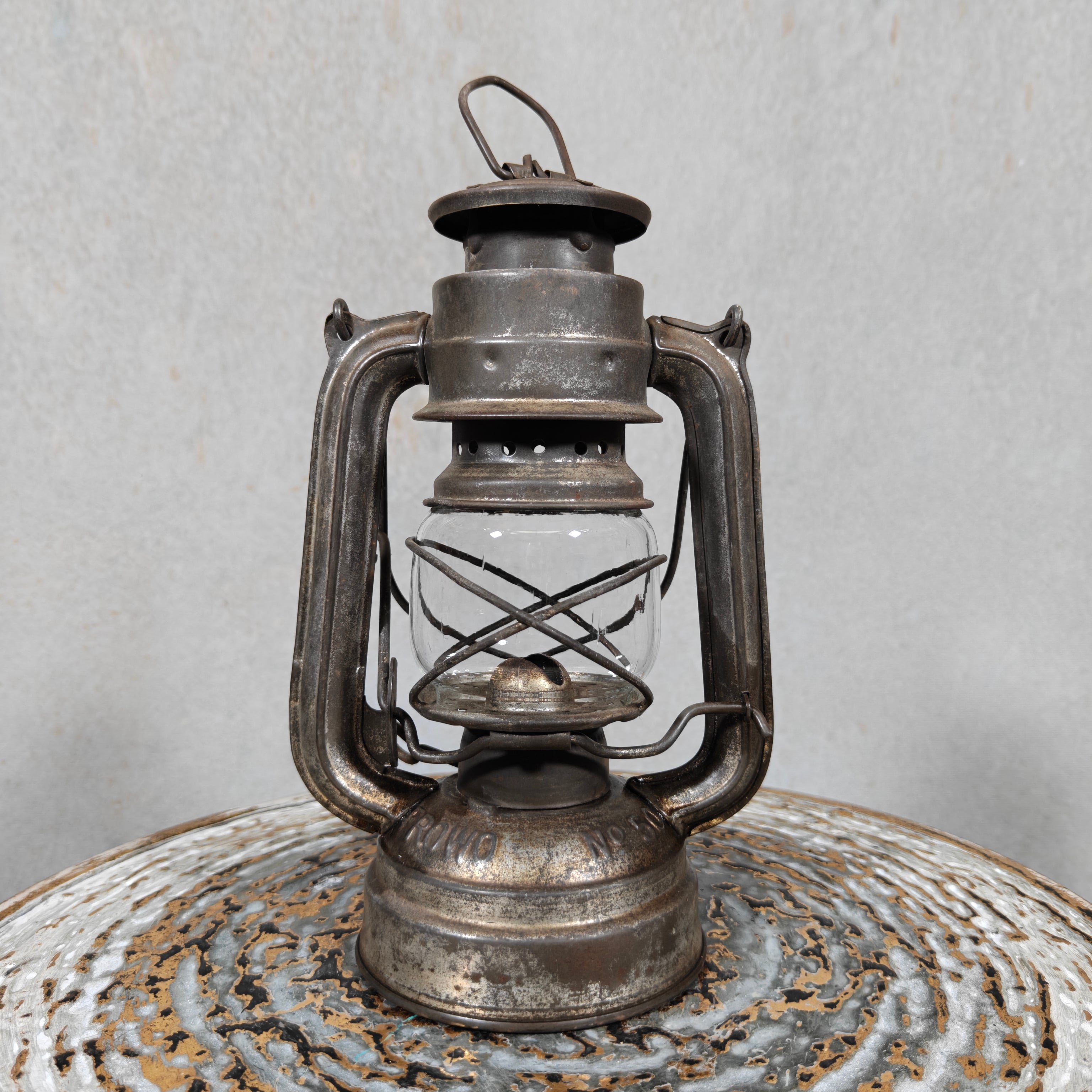 Vintage Frowo No. 50 Hurricane Lantern in Excellent Working Condition