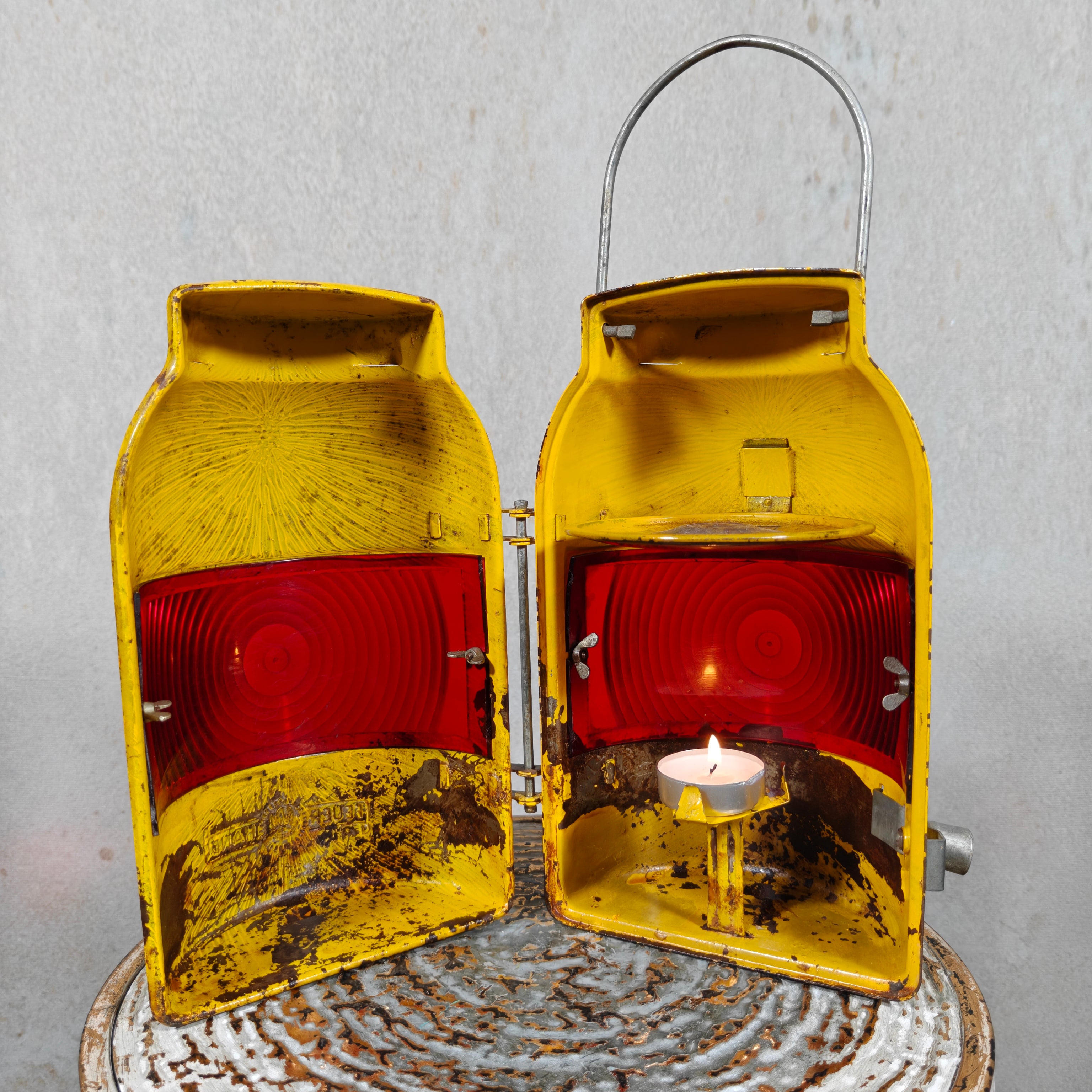 Rare Early Feuerhand Yellow Road Worker Lantern with Curved Lens
