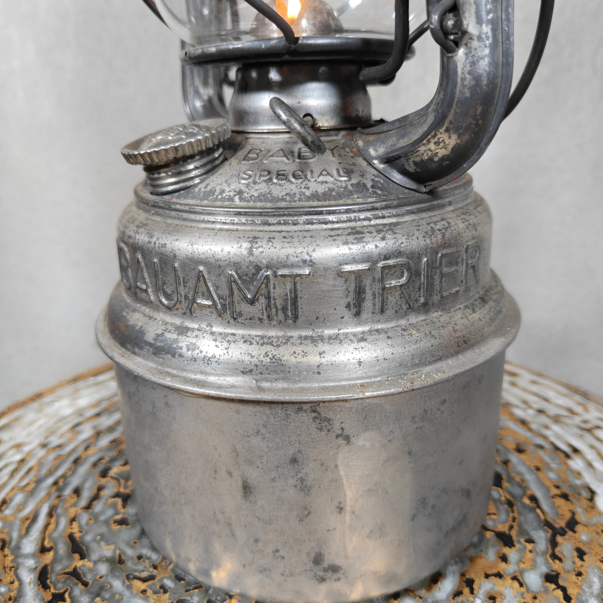 Rare Feuerhand 276 STK/70 Baby Special Hurricane Lantern – Strassenbauamt Trier Road Service Lantern