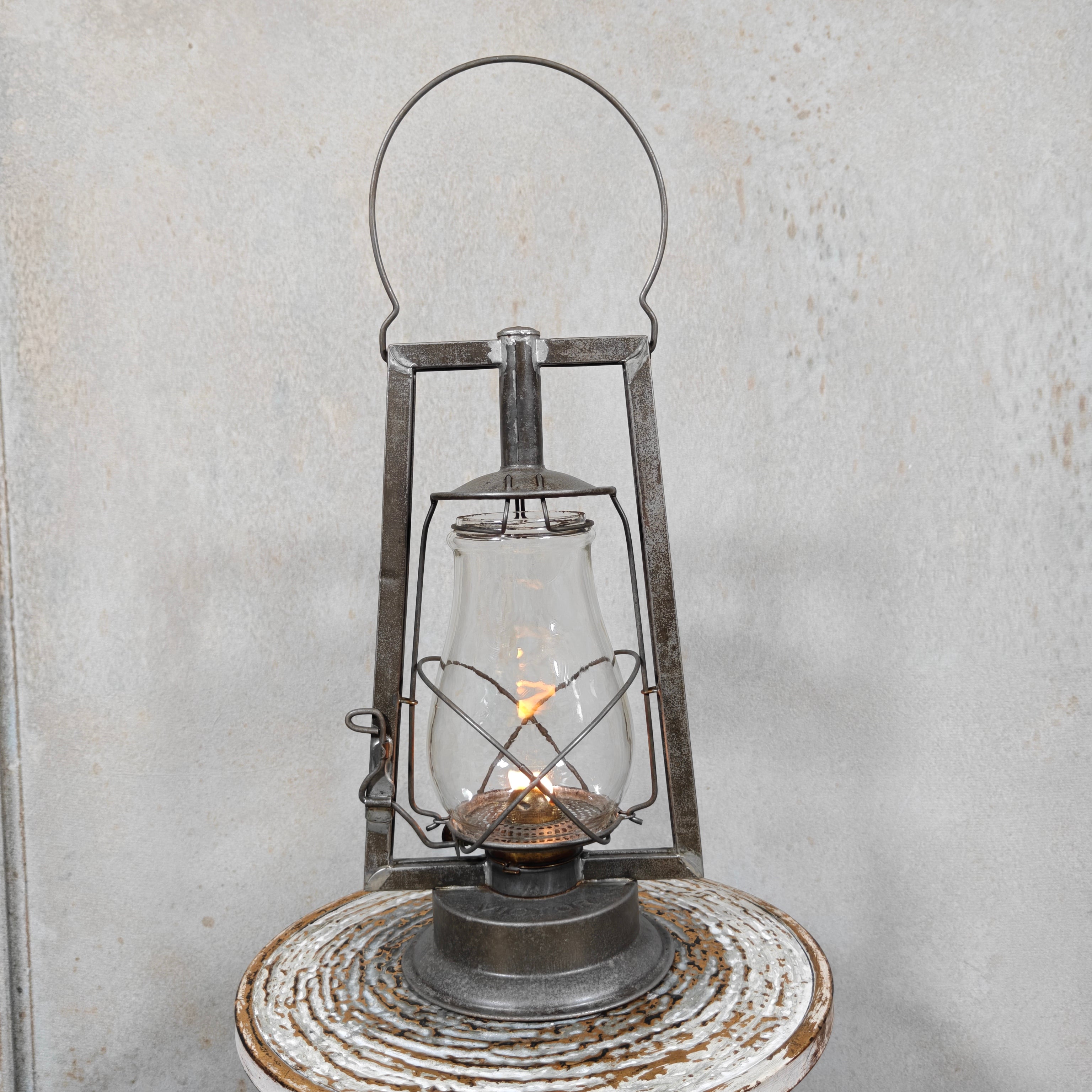 Rare Antique Dietz Victor Hurricane Lantern – Early American Oil Lantern (1898–1906)