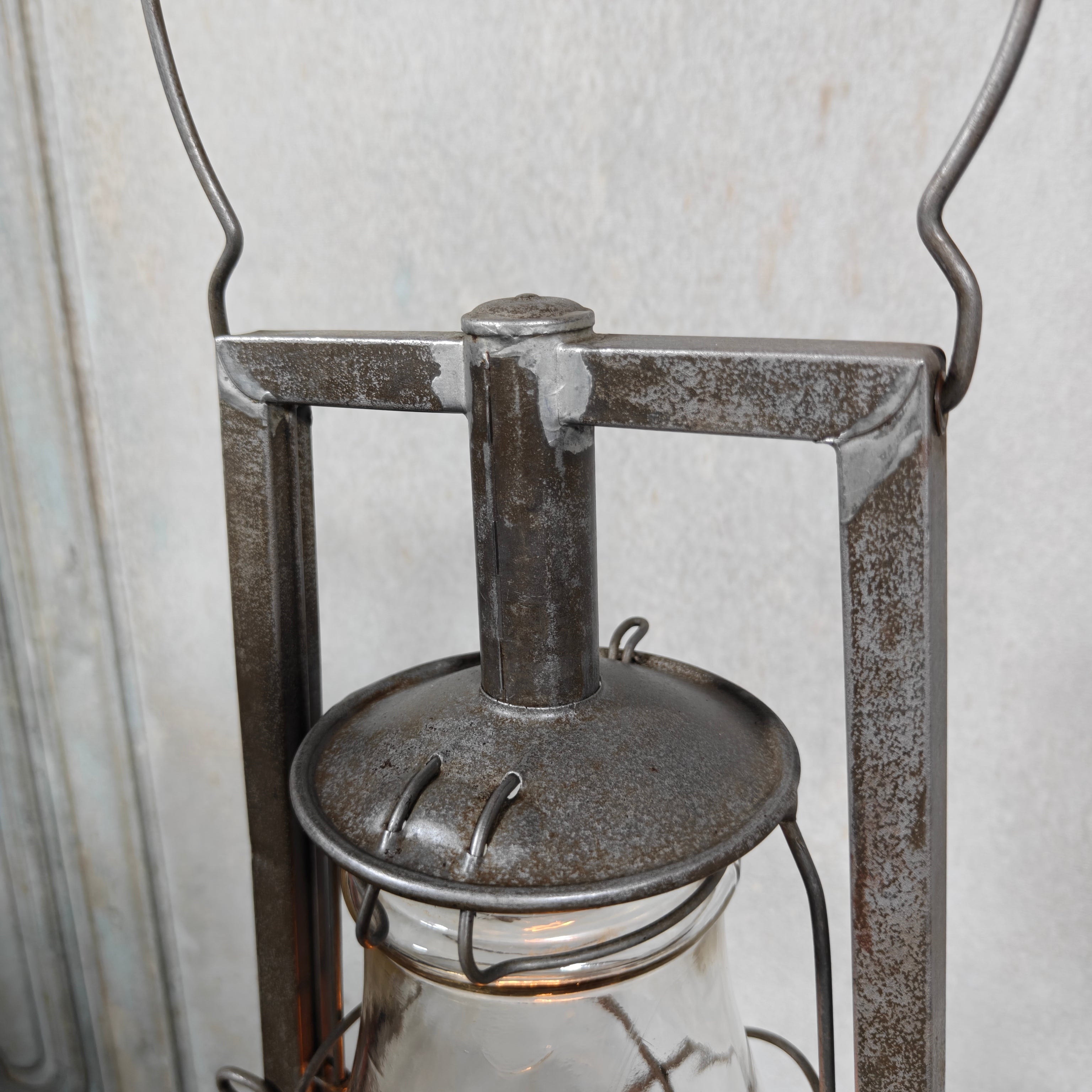 Rare Antique Dietz Victor Hurricane Lantern – Early American Oil Lantern (1898–1906)