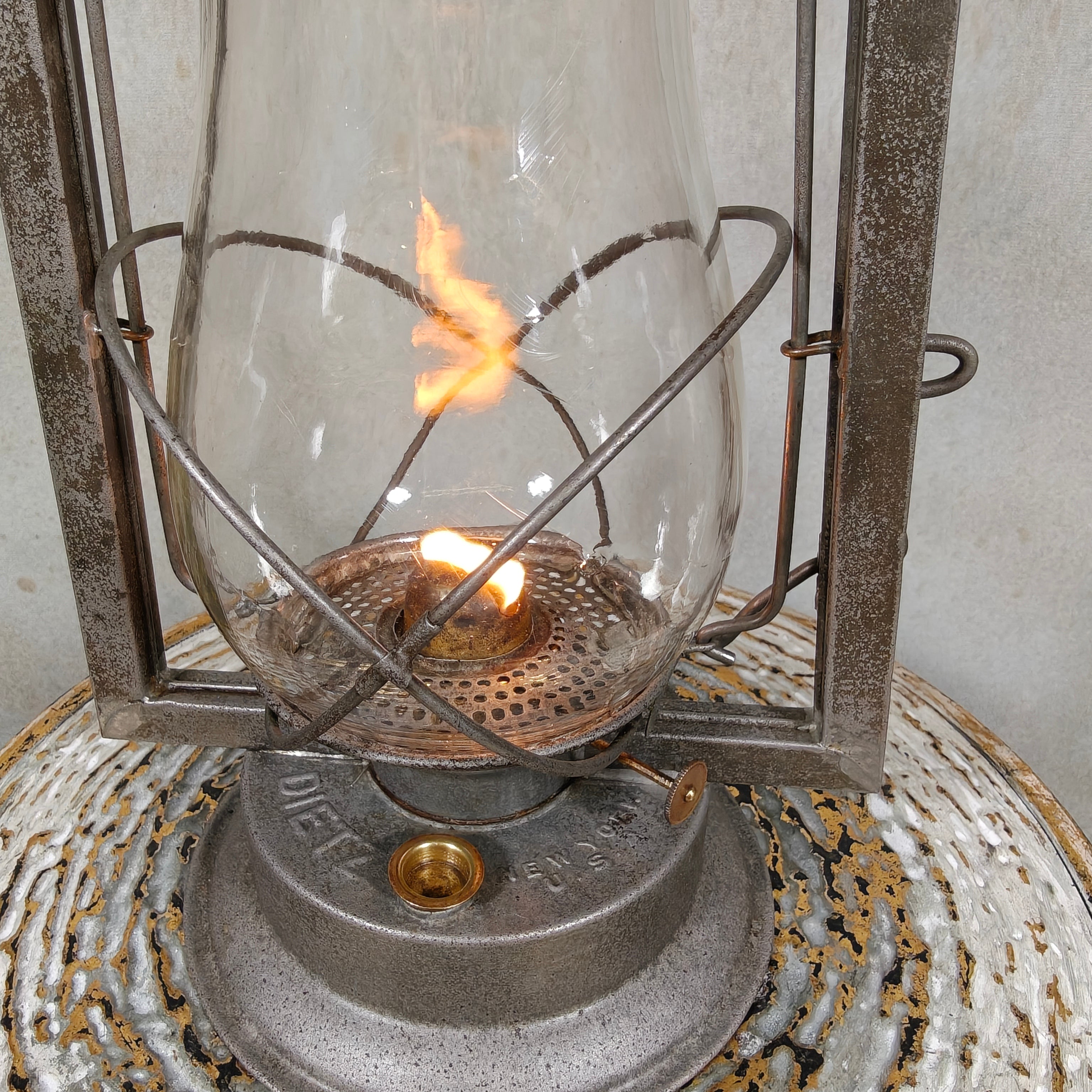 Rare Antique Dietz Victor Hurricane Lantern – Early American Oil Lantern (1898–1906)