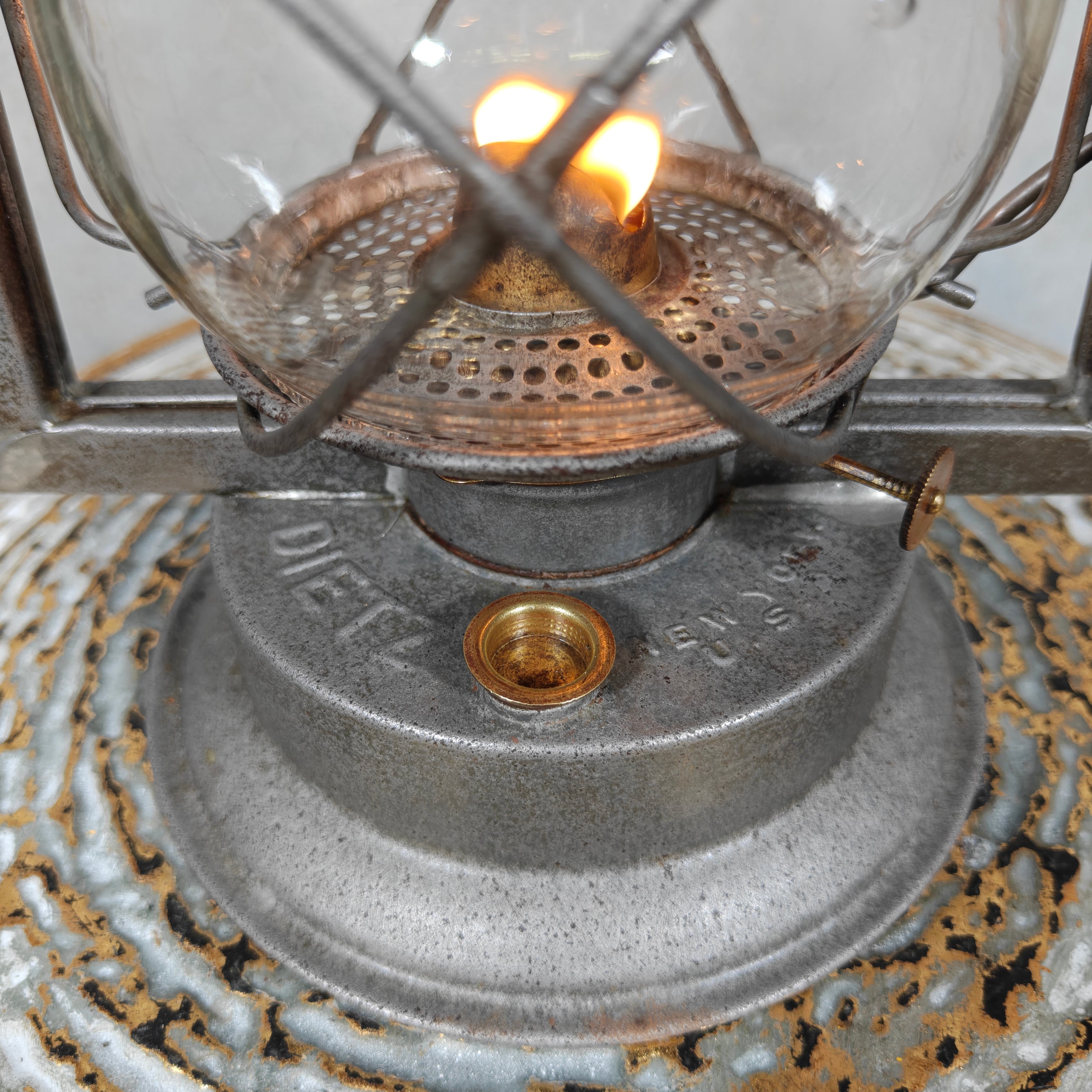 Rare Antique Dietz Victor Hurricane Lantern – Early American Oil Lantern (1898–1906)
