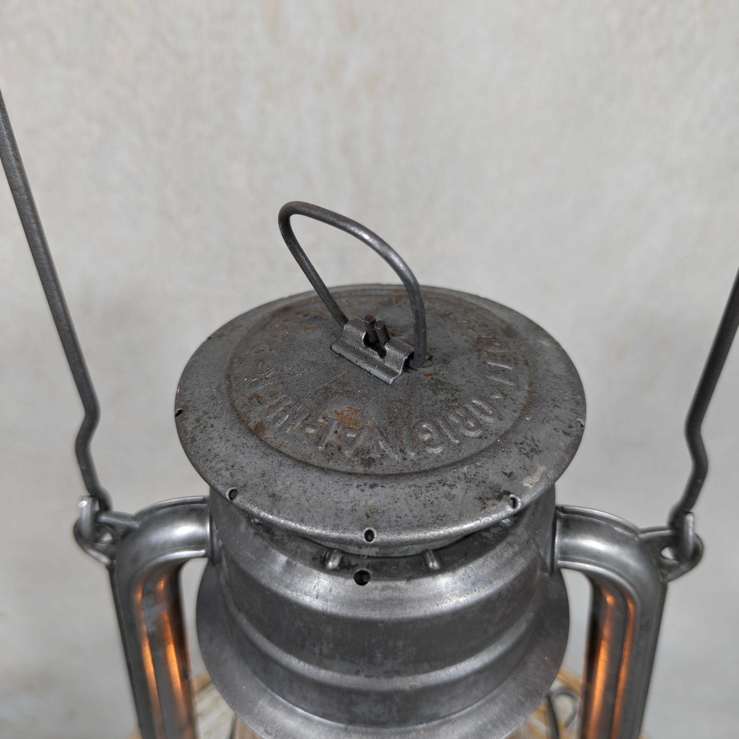 Rare Vintage Feuerhand 252 Hurricane Lantern with Marked 252 Glass – Post-War German Oil Lantern