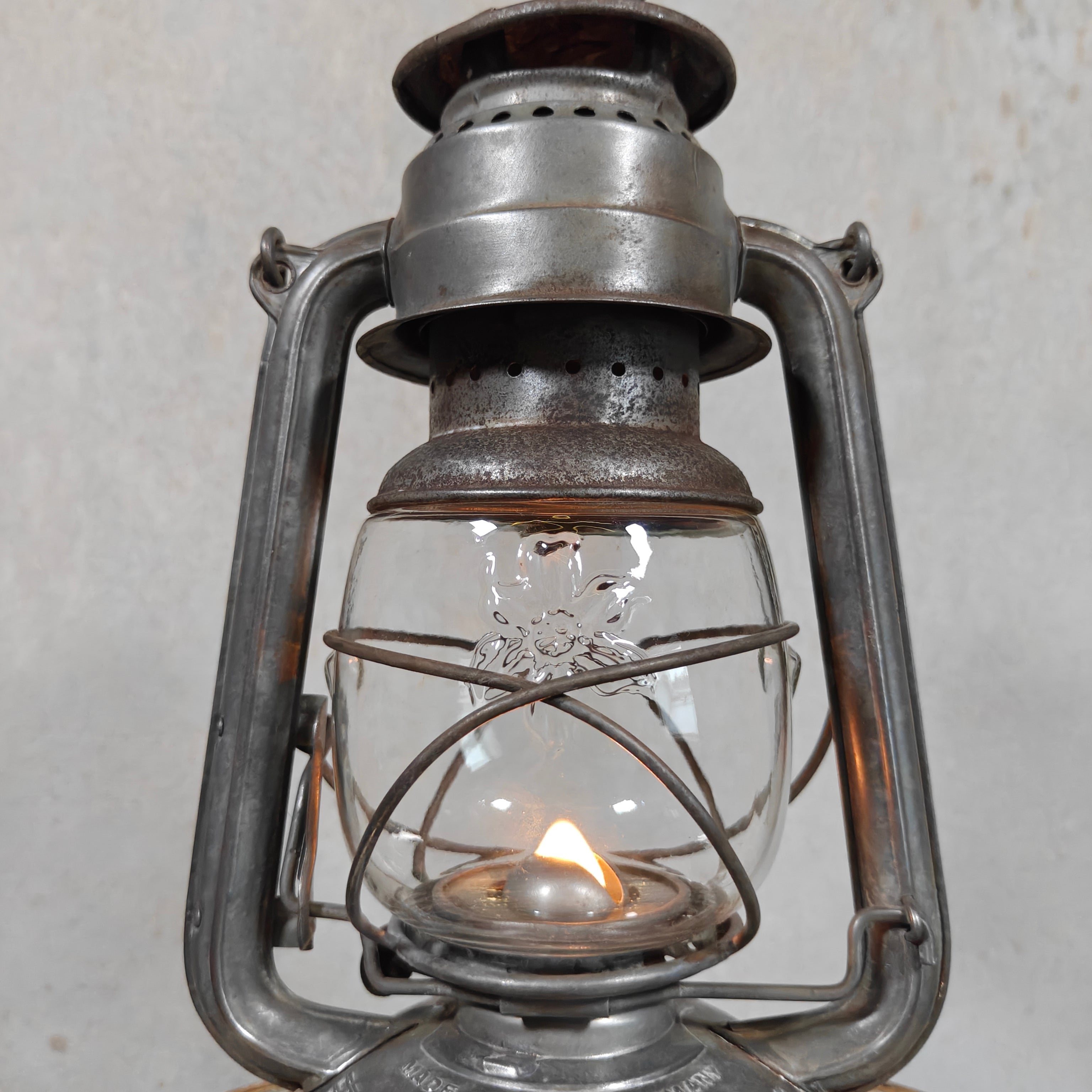 Rare Pre-War Feuerhand 270 Superflam Hurricane Lantern with Floral Glass – French Export Model