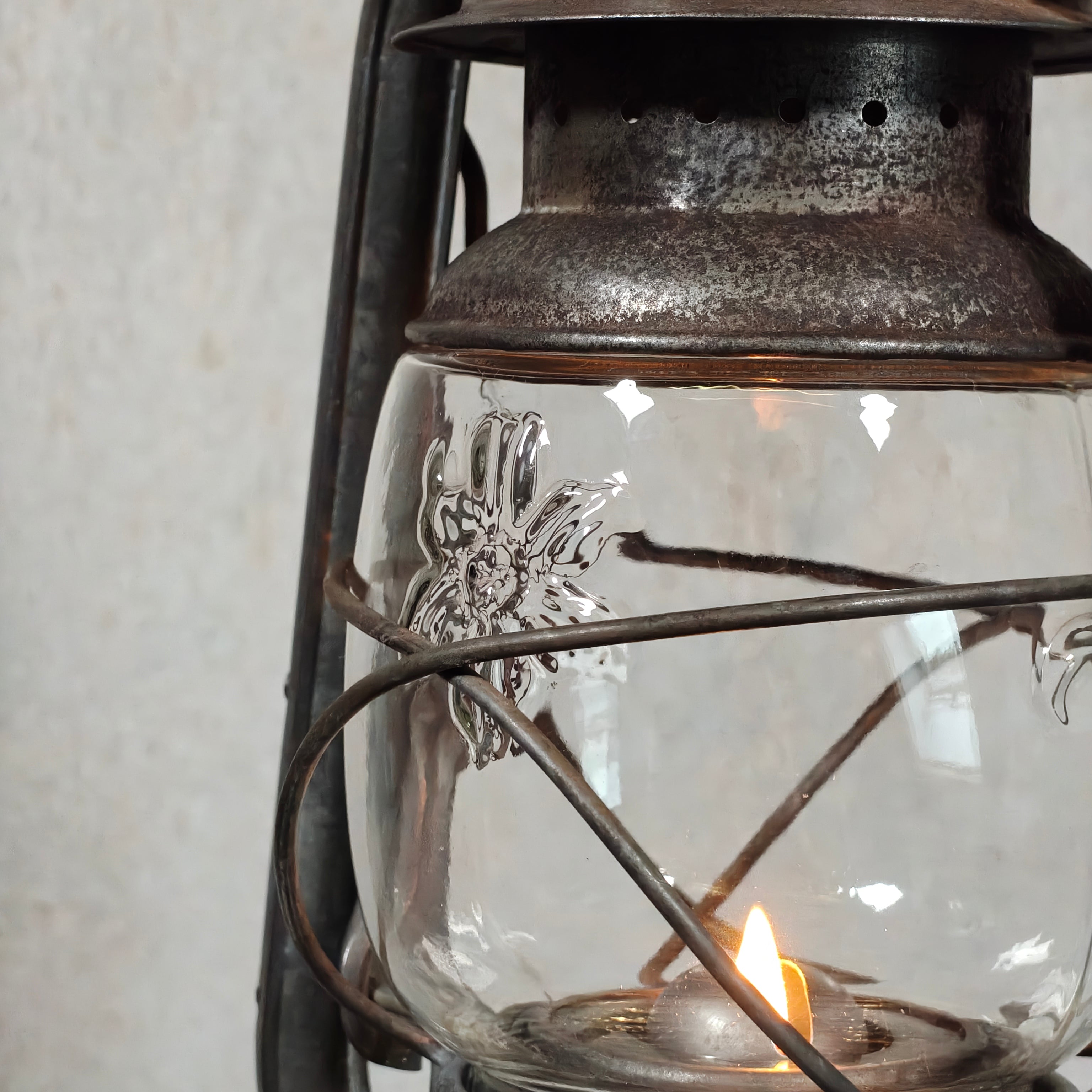 Rare Pre-War Feuerhand 270 Superflam Hurricane Lantern with Floral Glass – French Export Model