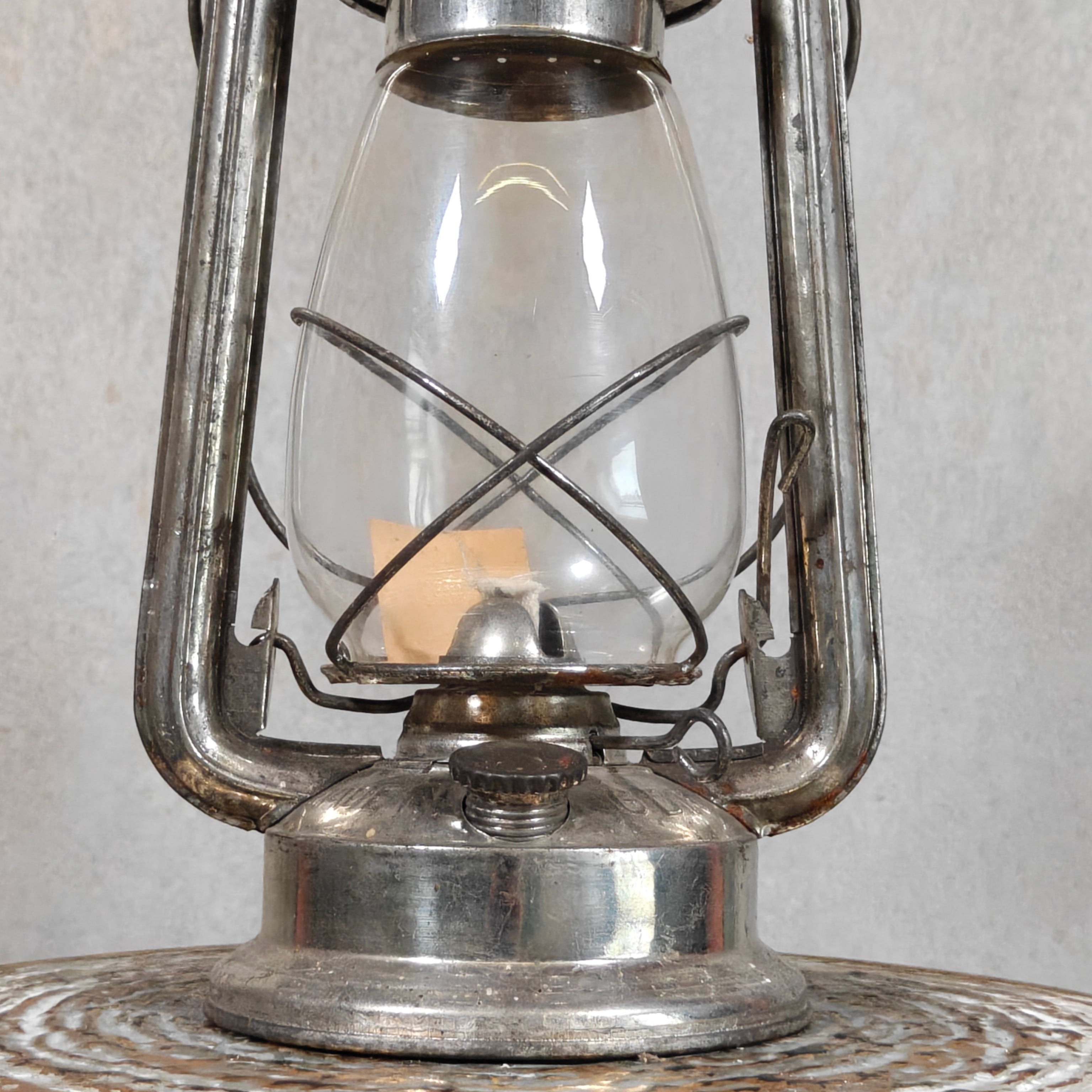 NOS Vintage Frowo No. 75 Hurricane Lantern with Original Tag – Unused 1960s/70s Oil Lantern
