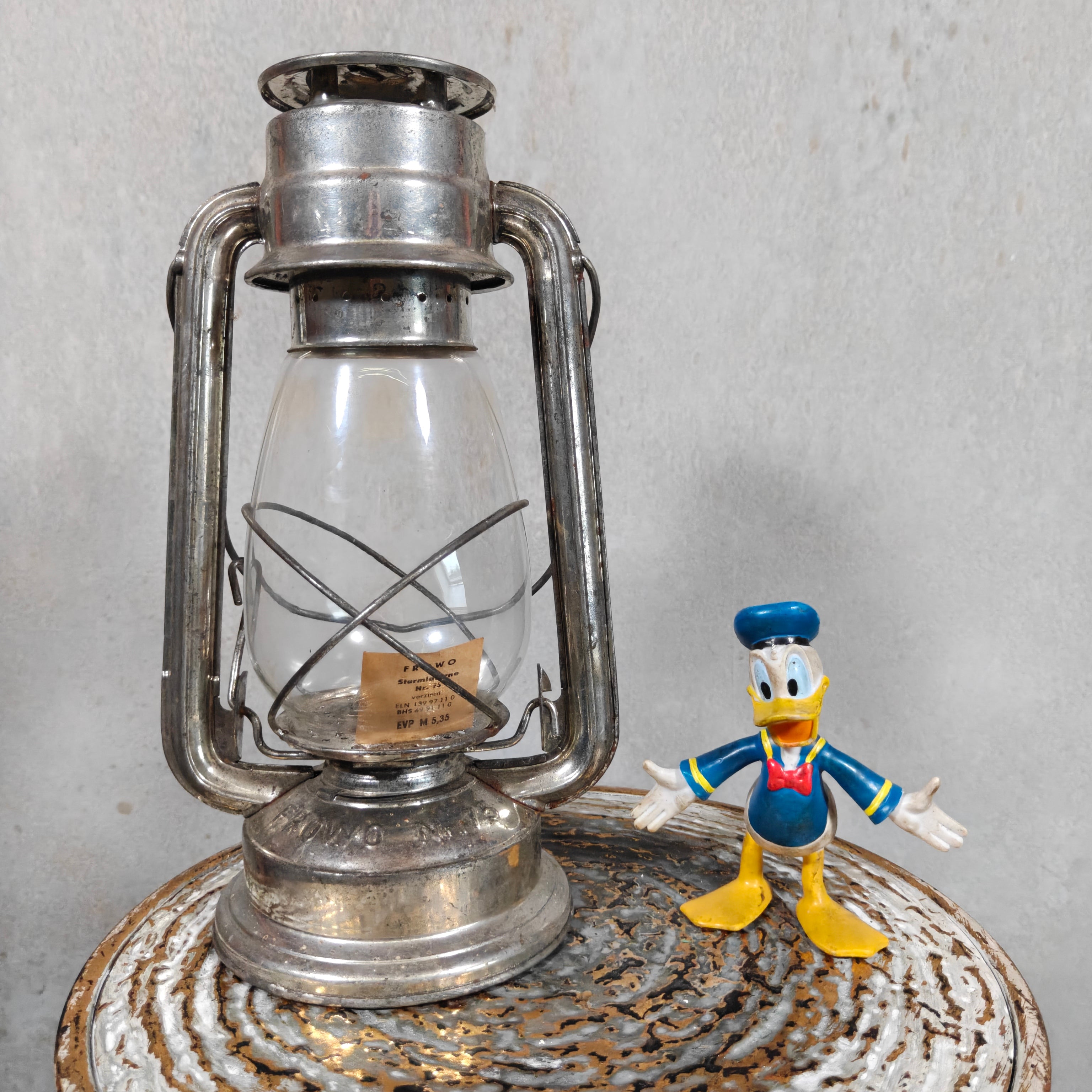 NOS Vintage Frowo No. 75 Hurricane Lantern with Original Tag – Unused 1960s/70s Oil Lantern