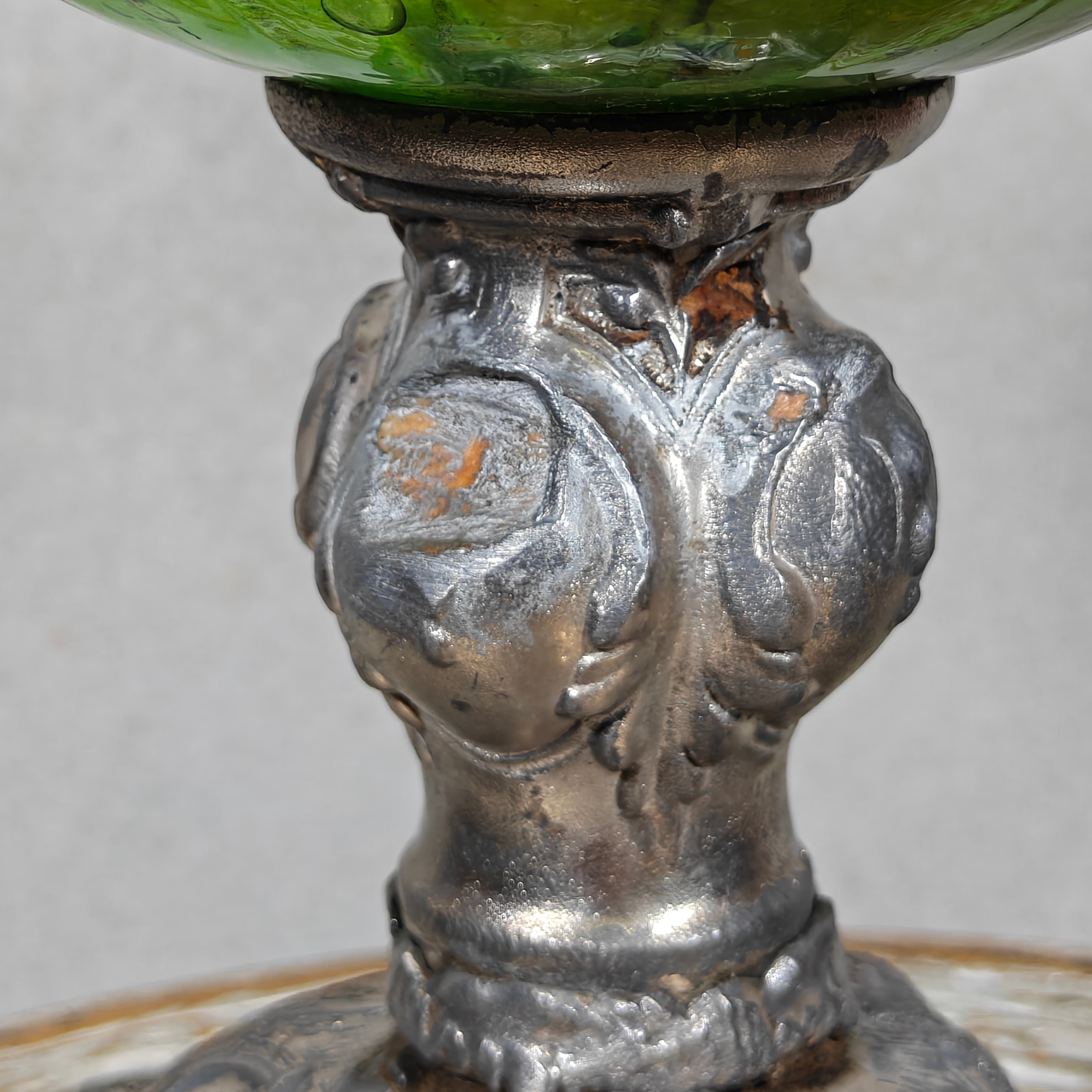 Large Vintage Oil Lamp – Hugo Schneider Burner – Green Reservoir – 1930s