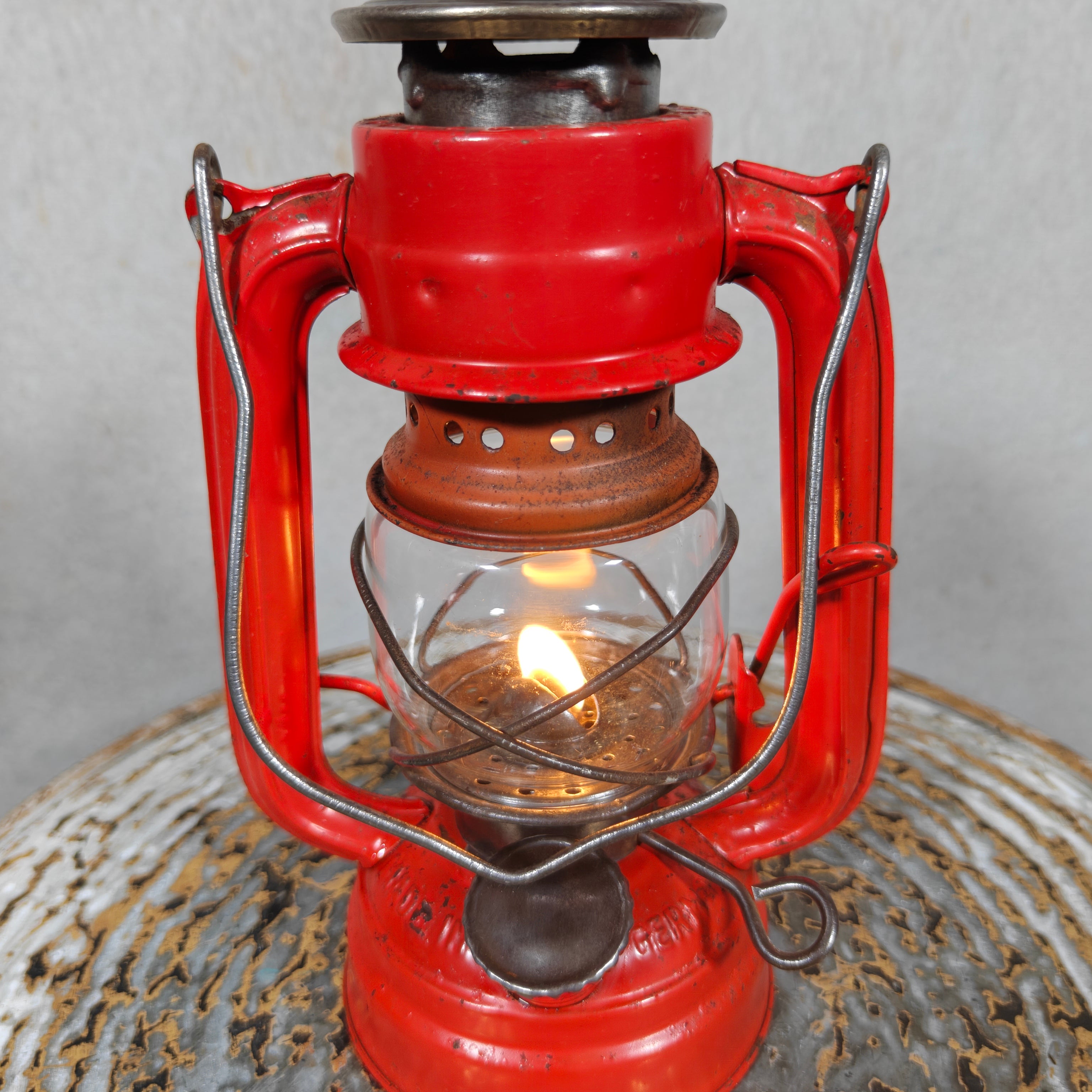 Vintage Frowo No. 50 Hurricane Lantern – Small German Oil Lantern Red & Steel Finish