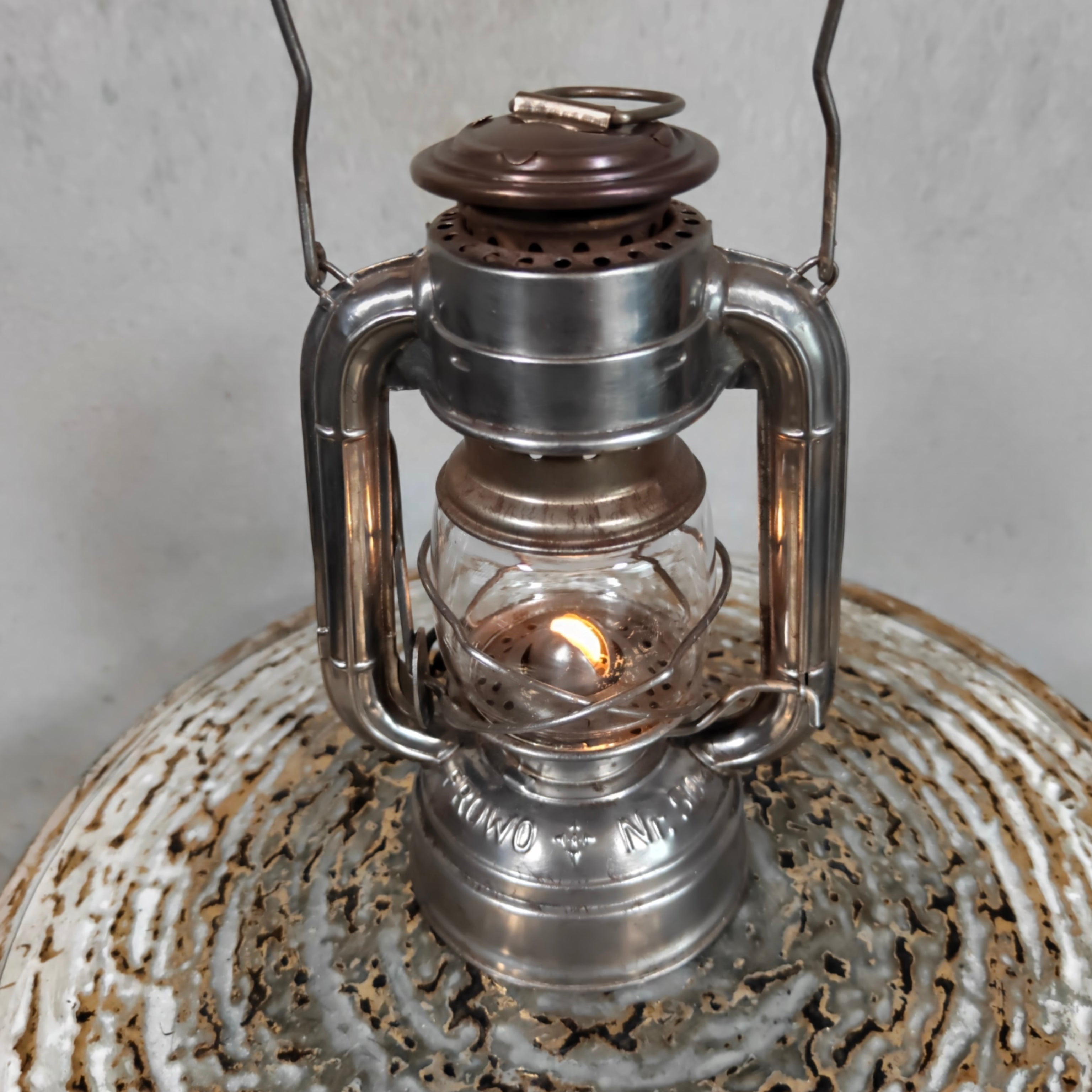 Rare Vintage Frowo No. 50 Hurricane Lantern with Compass Rose Tank Logo – 1950s German Oil Lantern