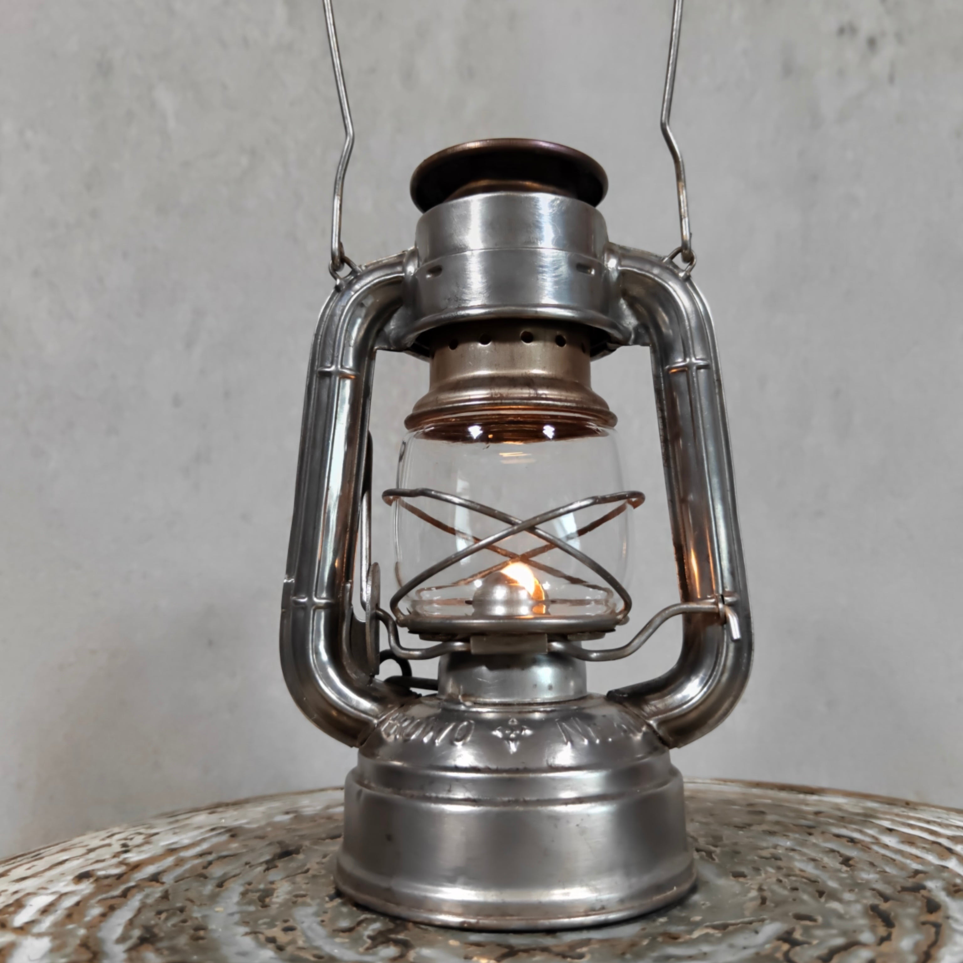 Rare Vintage Frowo No. 50 Hurricane Lantern with Compass Rose Tank Logo – 1950s German Oil Lantern