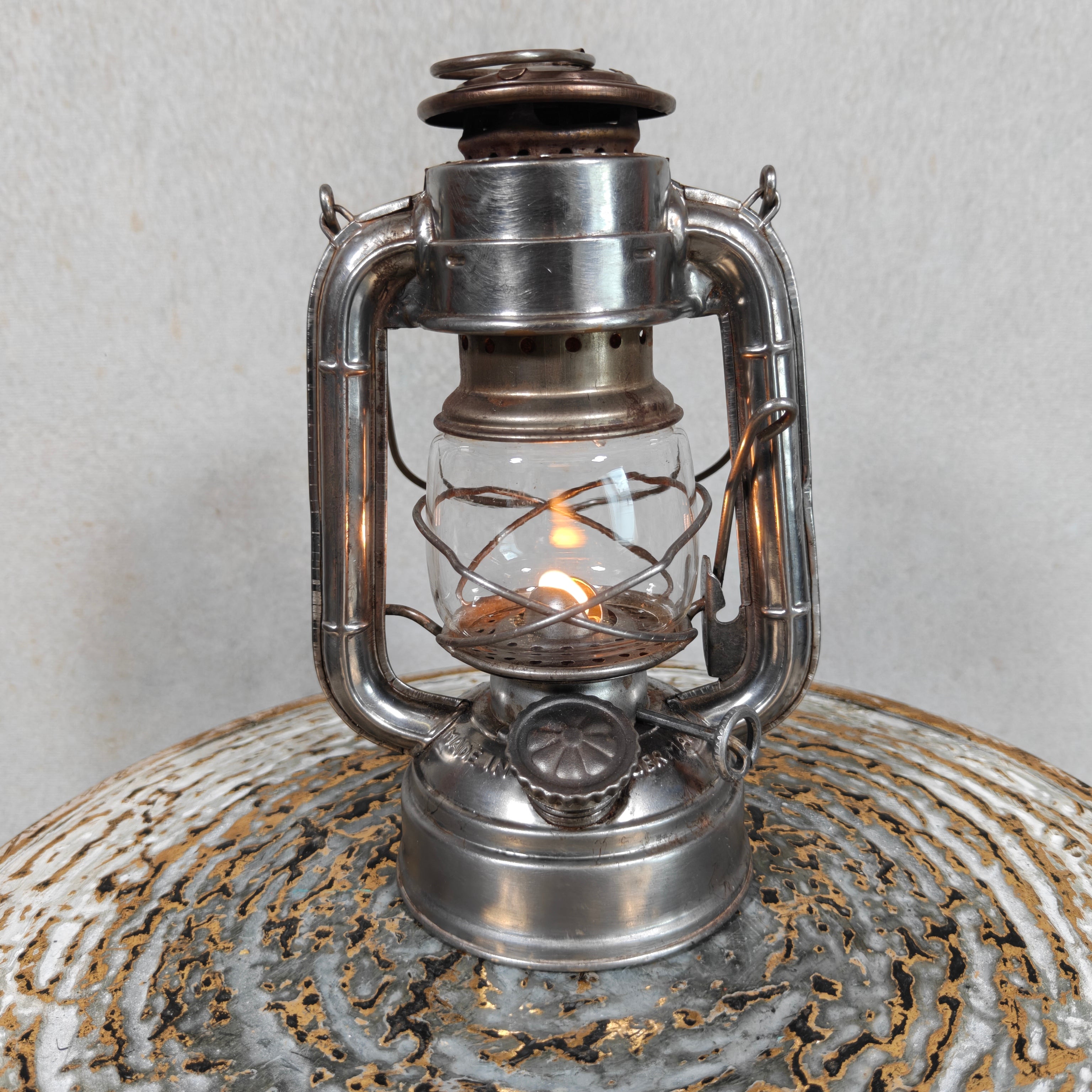 Rare Vintage Frowo No. 50 Hurricane Lantern with Compass Rose Tank Logo – 1950s German Oil Lantern