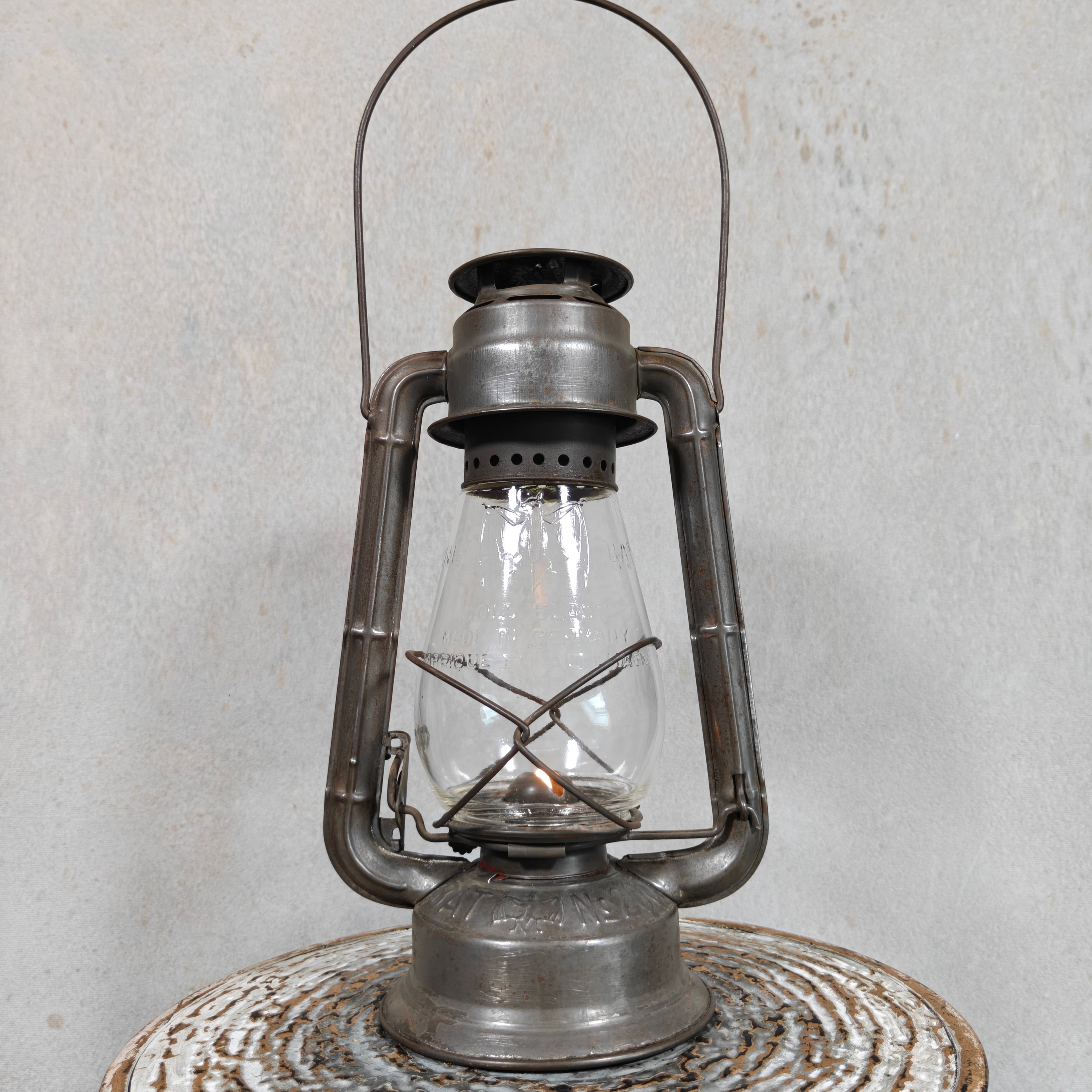 Extremely Rare BAT 200 Red Line Cold Blast Hurricane Lantern – Made in Germany - pre war