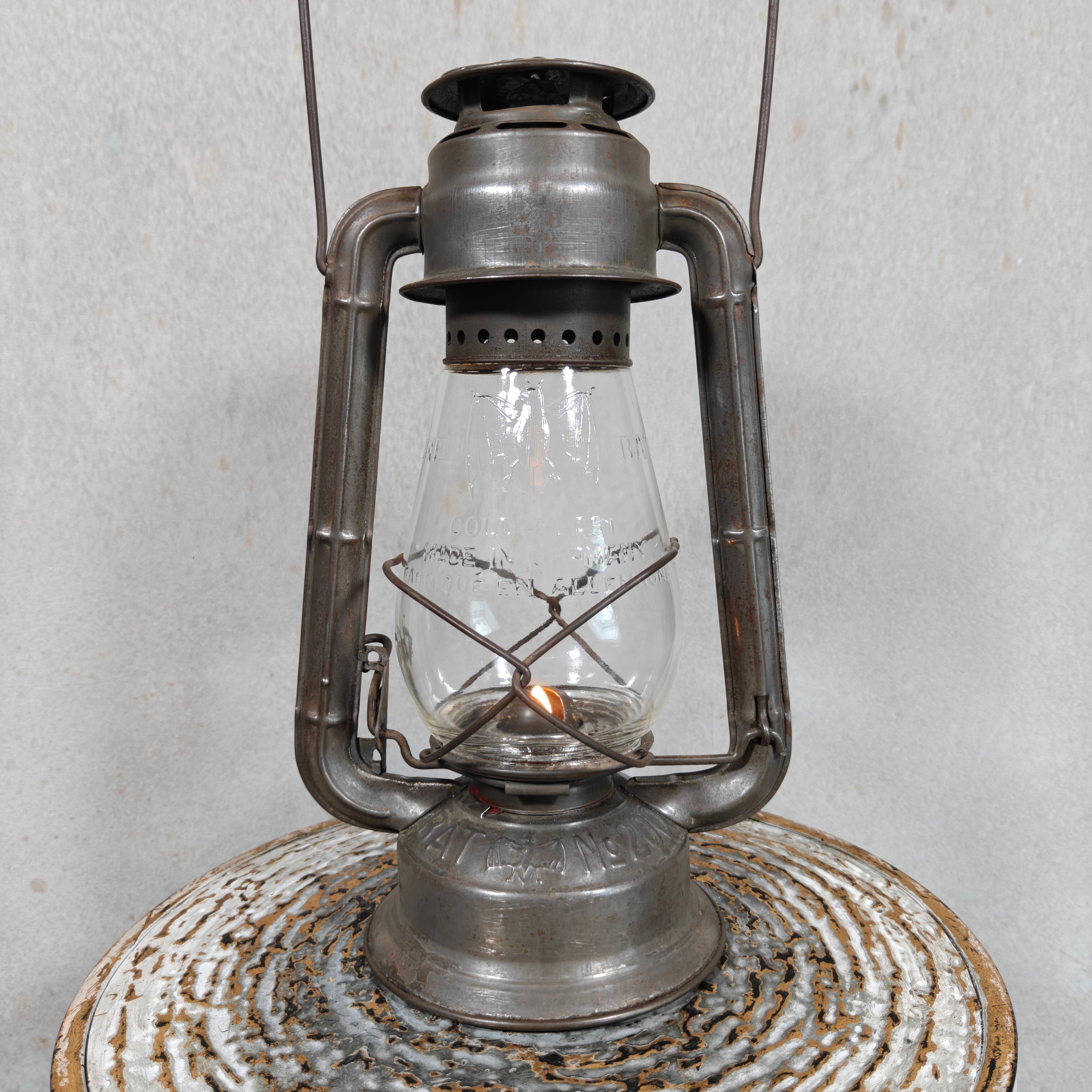 Extremely Rare BAT 200 Red Line Cold Blast Hurricane Lantern – Made in Germany - pre war