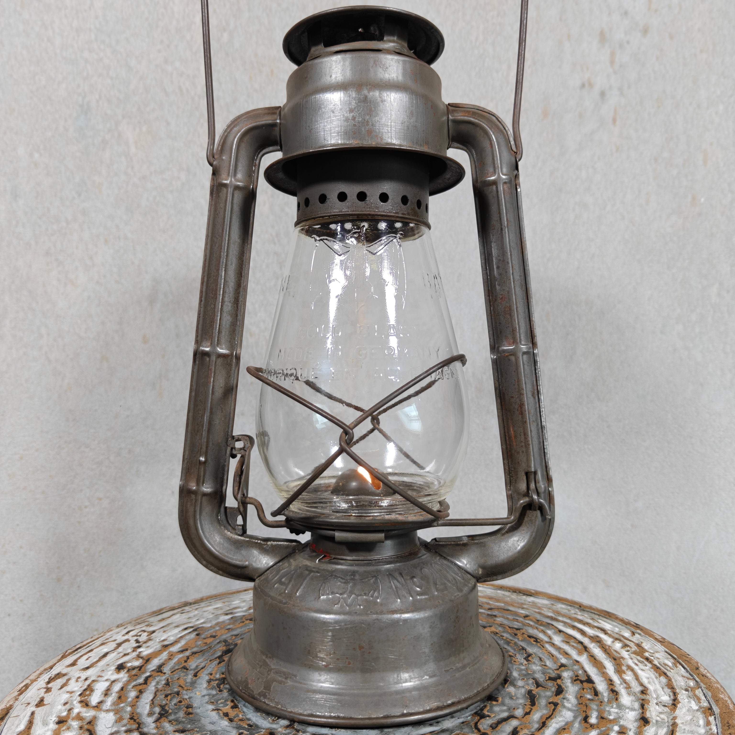 Extremely Rare BAT 200 Red Line Cold Blast Hurricane Lantern – Made in Germany - pre war