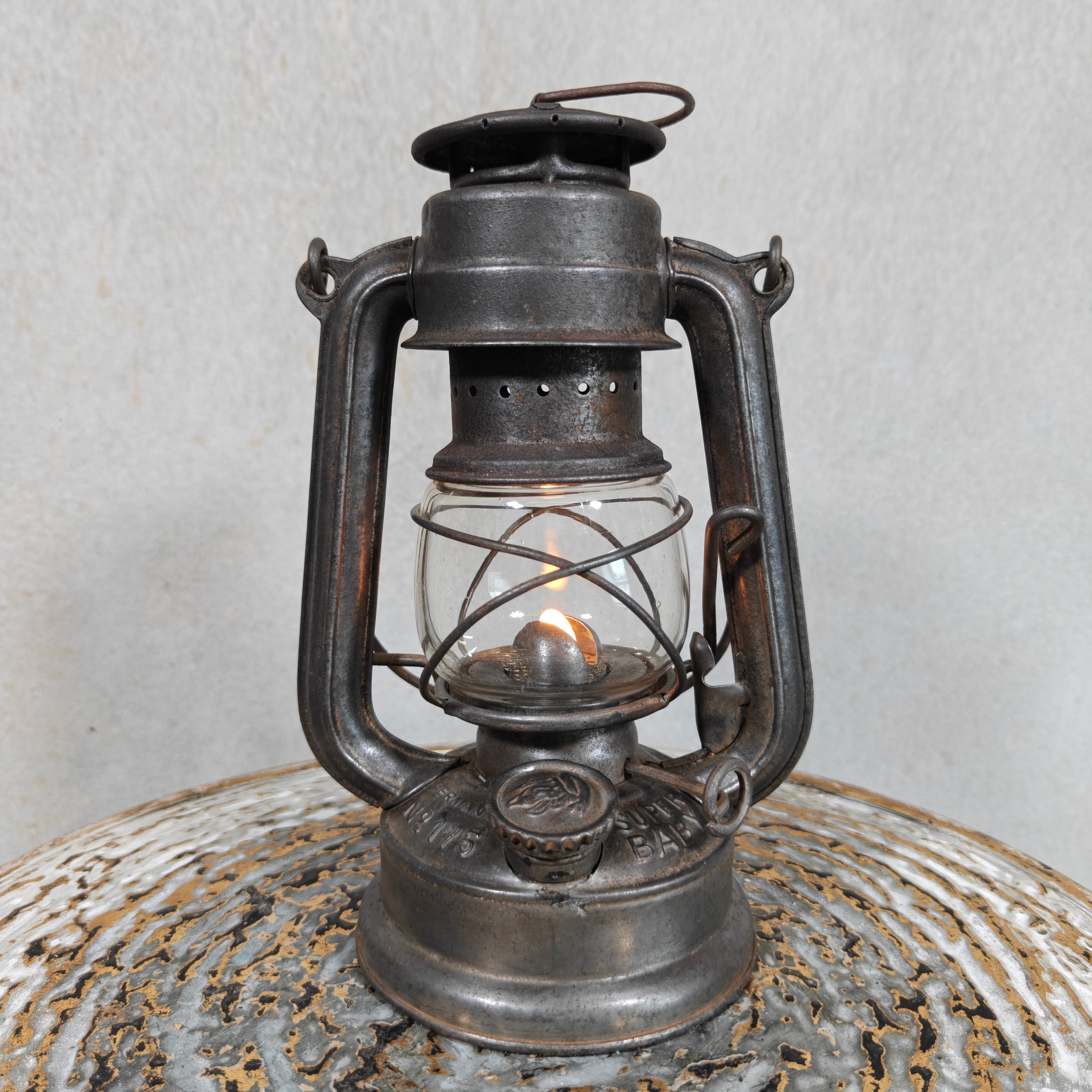 Rare Pre-War Feuerhand 175 Superflam Hurricane Lantern – 1930s French Export Model