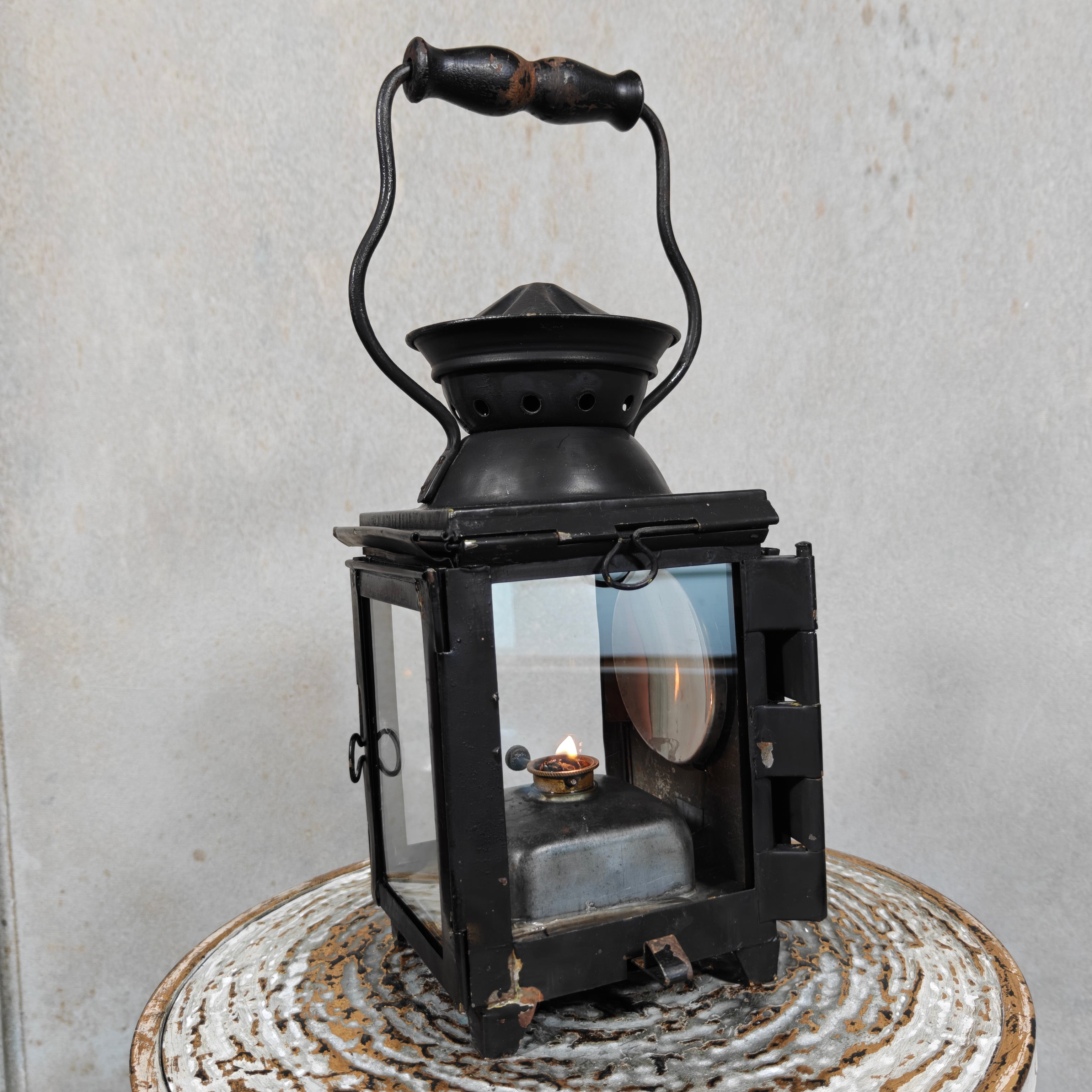 Antique Railway Signal Lantern – Large Oil Train Lamp with Folding Glass Filters circa 1920–1930
