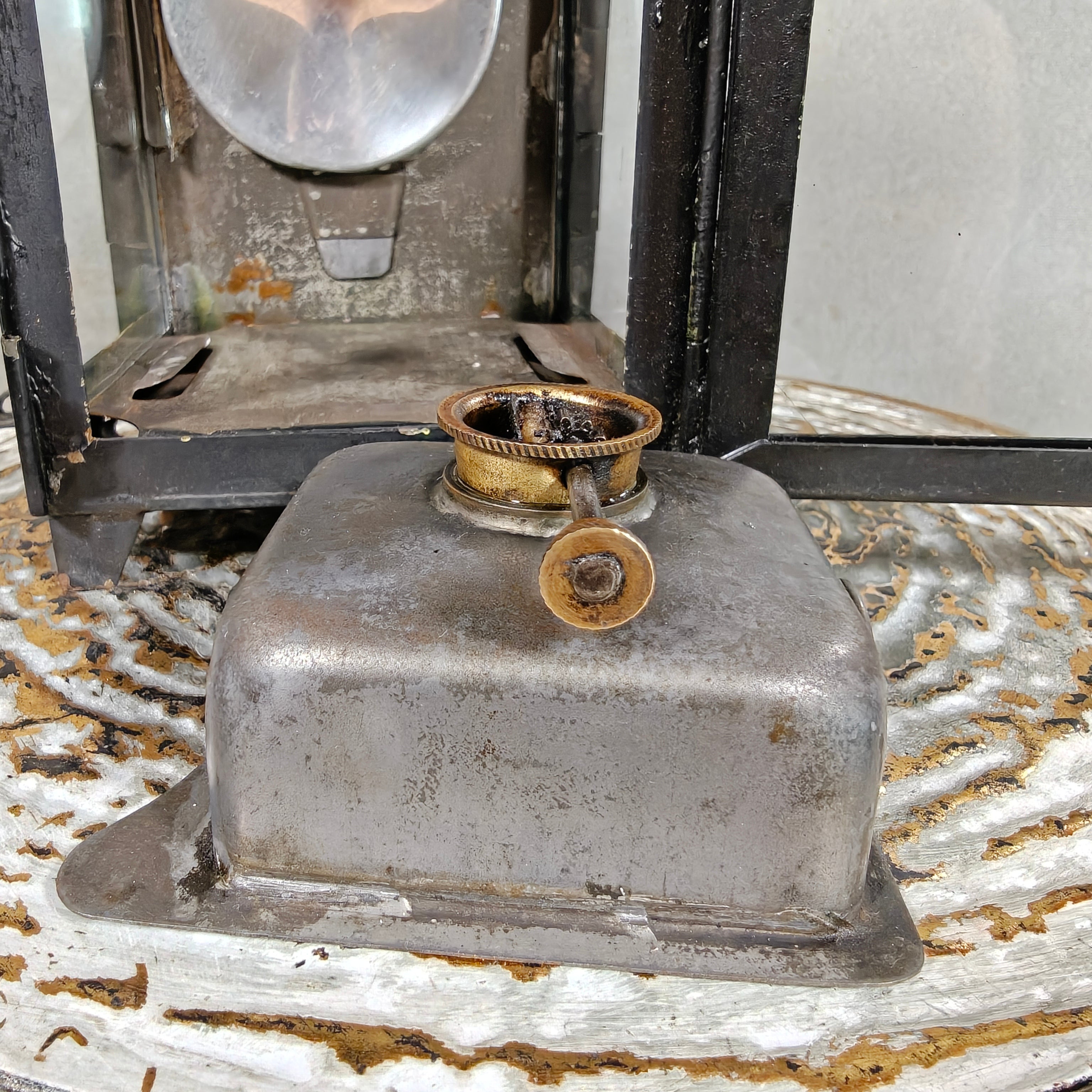 Antique Railway Signal Lantern – Large Oil Train Lamp with Folding Glass Filters circa 1920–1930