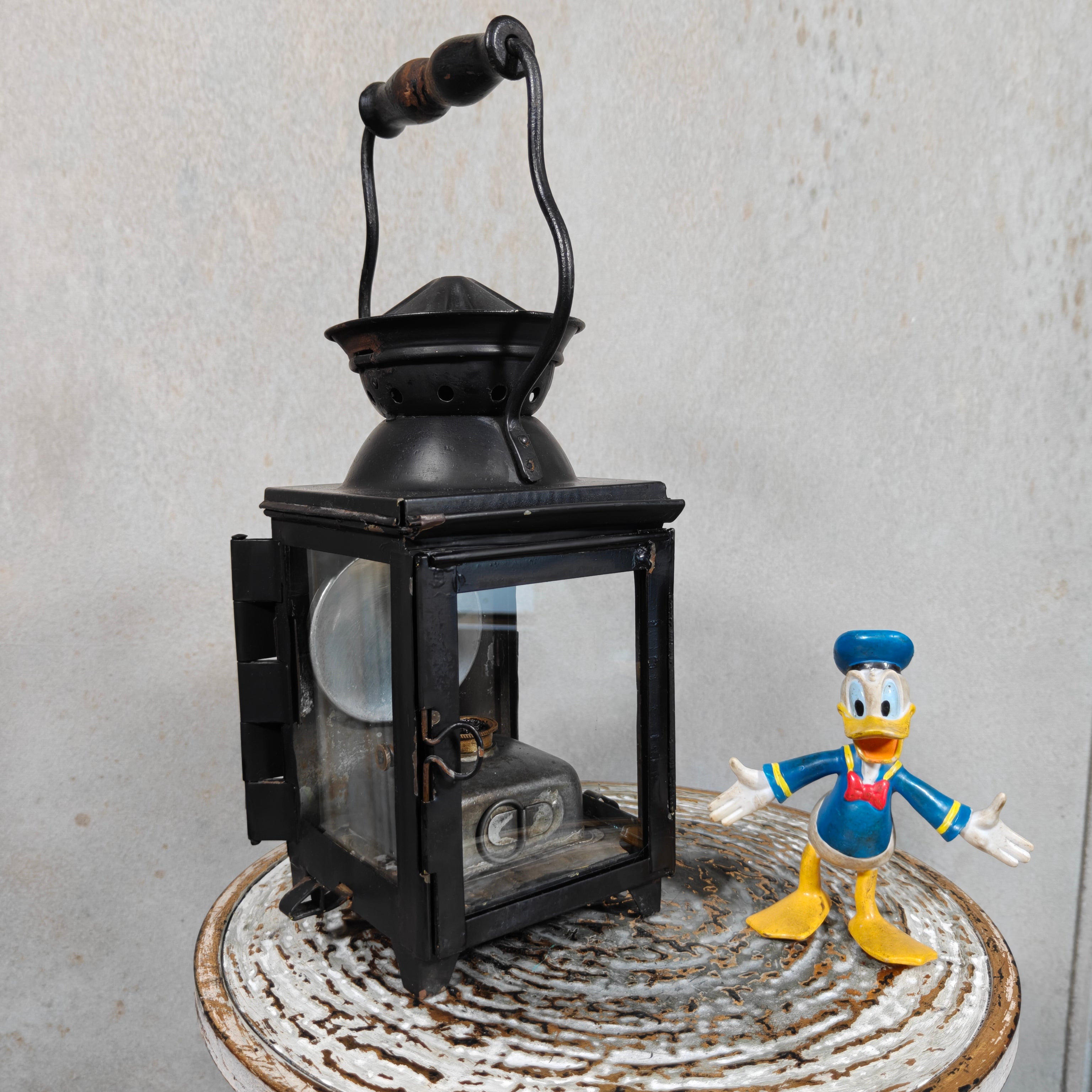 Antique Railway Signal Lantern – Large Oil Train Lamp with Folding Glass Filters circa 1920–1930