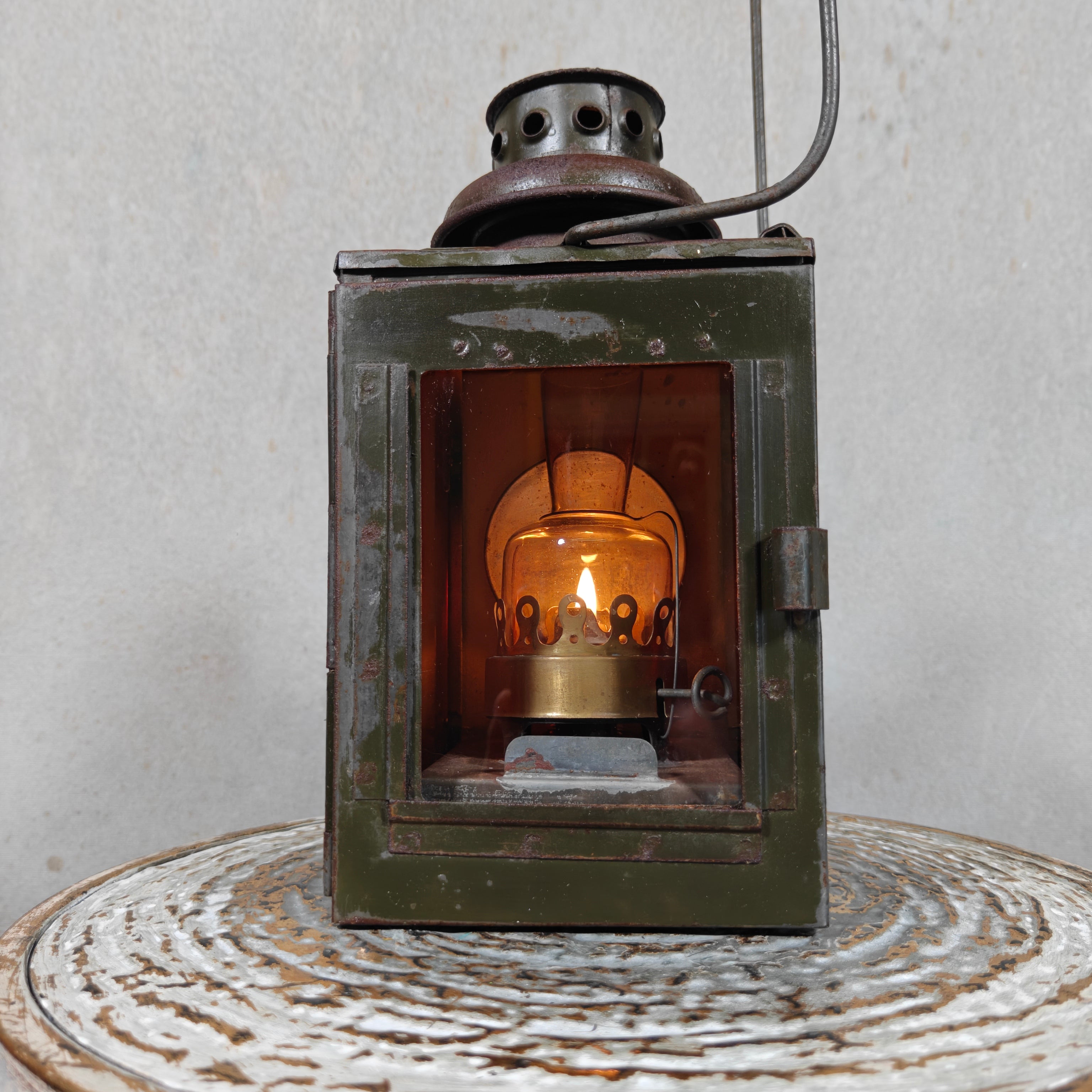 Vintage Signal Lantern with Red & Orange Glass Inserts – Military Style Oil Hand Lamp 1950s/60s