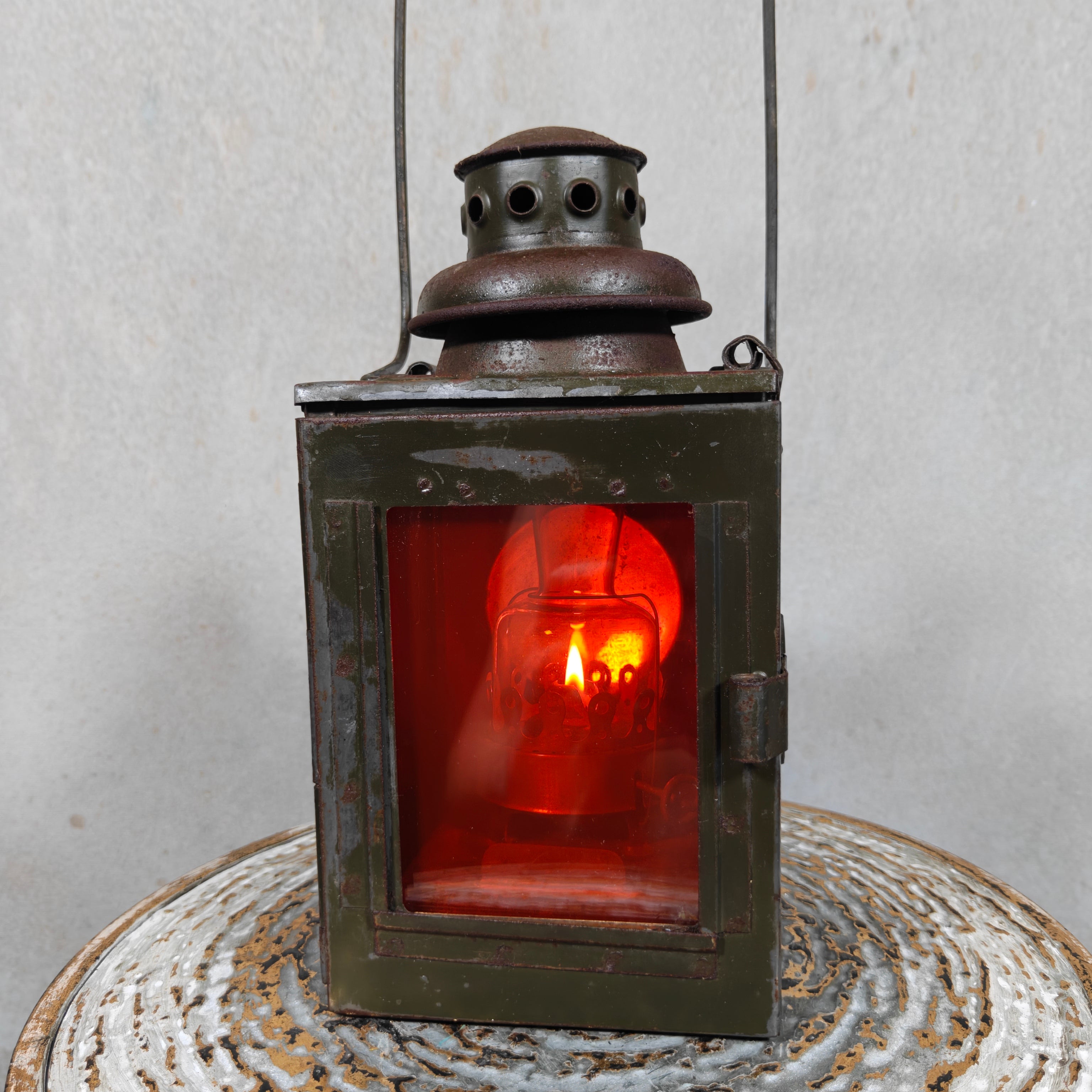 Vintage Signal Lantern with Red & Orange Glass Inserts – Military Style Oil Hand Lamp 1950s/60s