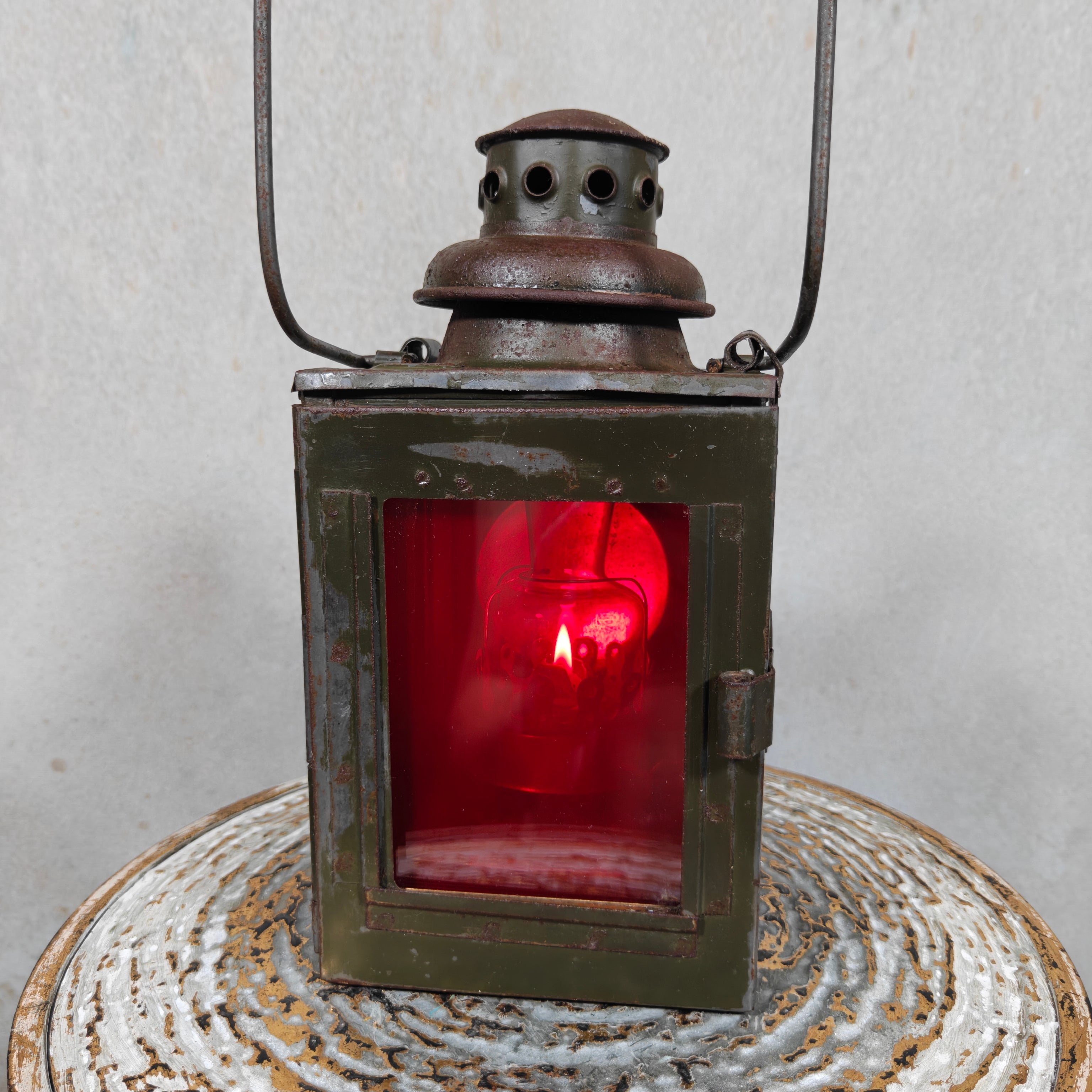 Vintage Signal Lantern with Red & Orange Glass Inserts – Military Style Oil Hand Lamp 1950s/60s