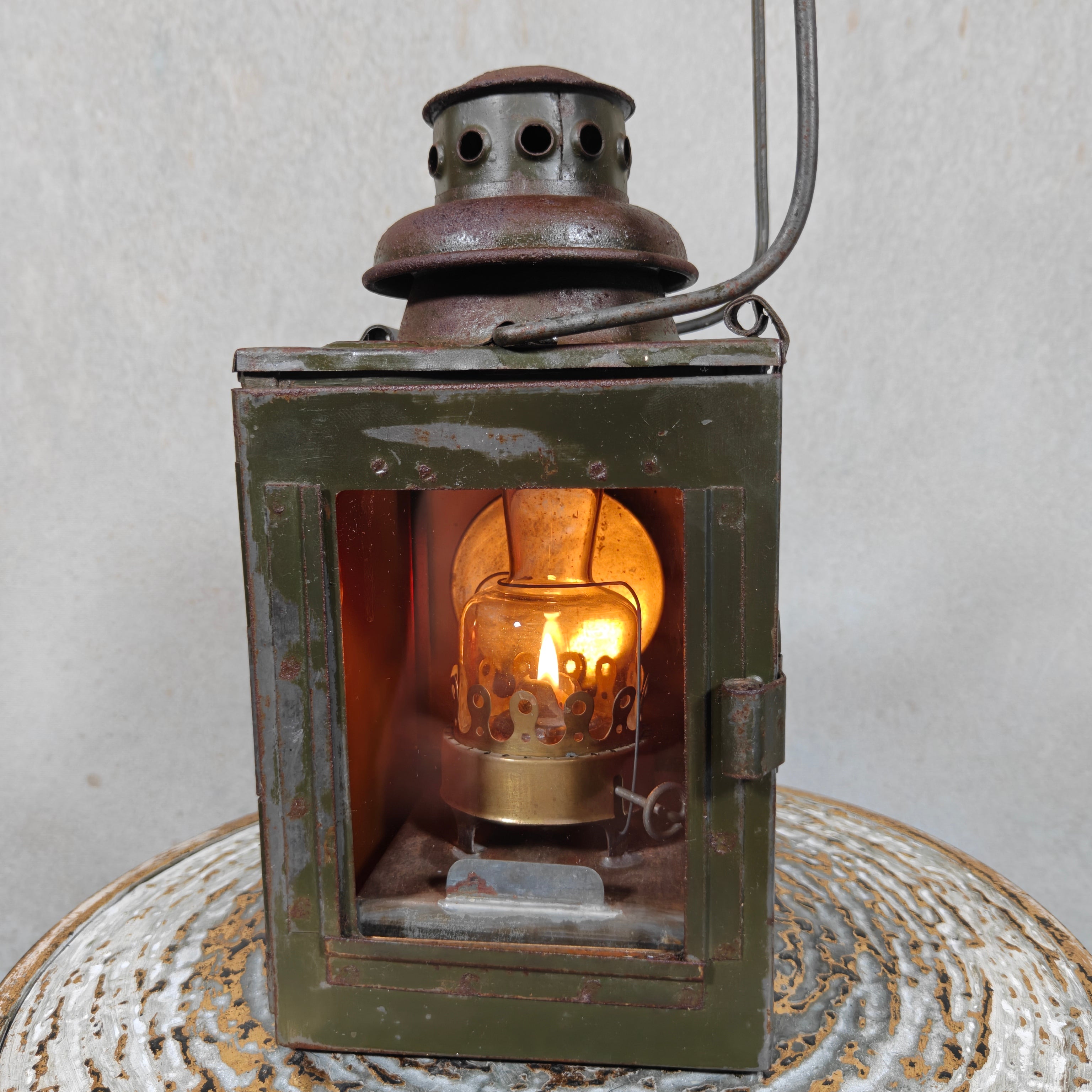 Vintage Signal Lantern with Red & Orange Glass Inserts – Military Style Oil Hand Lamp 1950s/60s