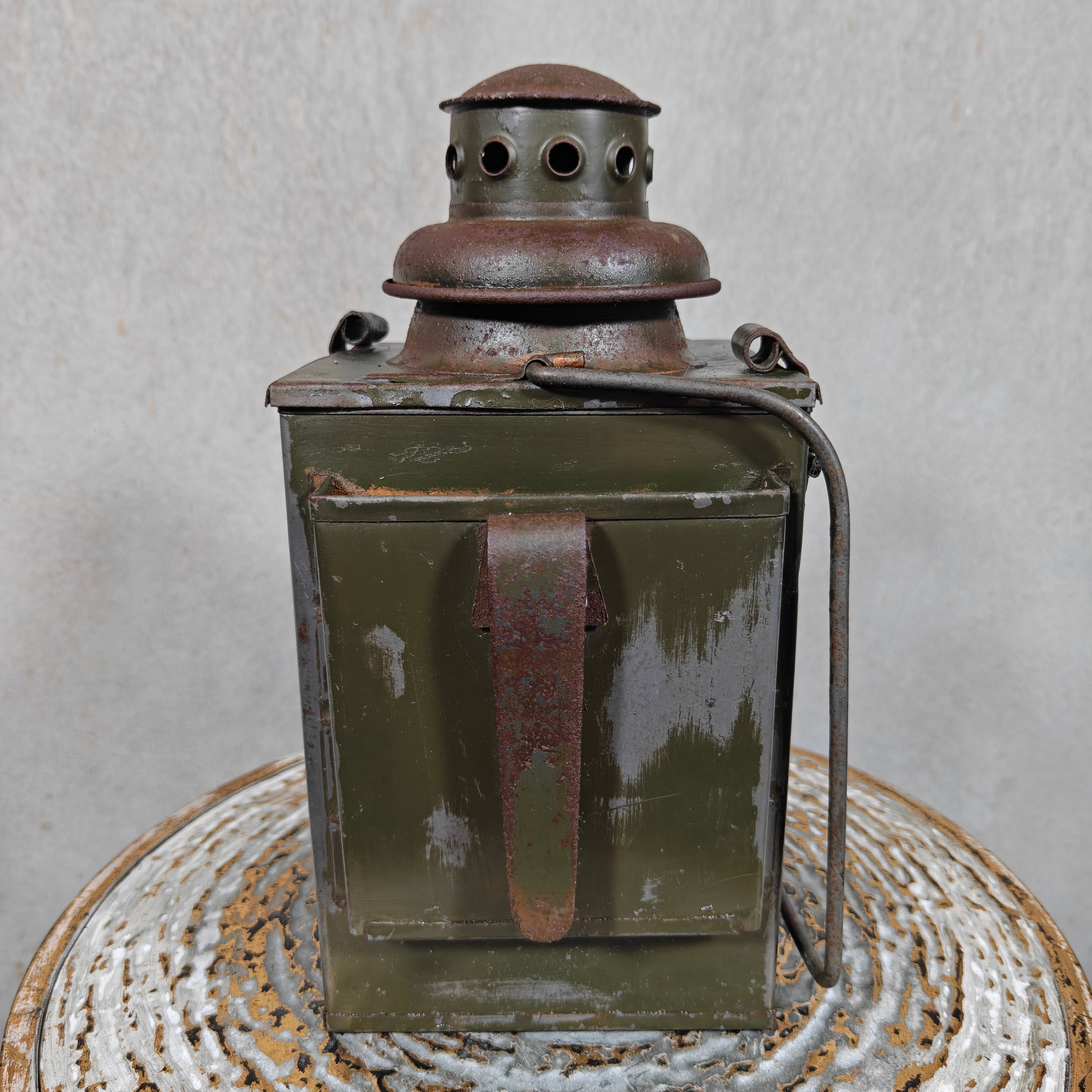 Vintage Signal Lantern with Red & Orange Glass Inserts – Military Style Oil Hand Lamp 1950s/60s