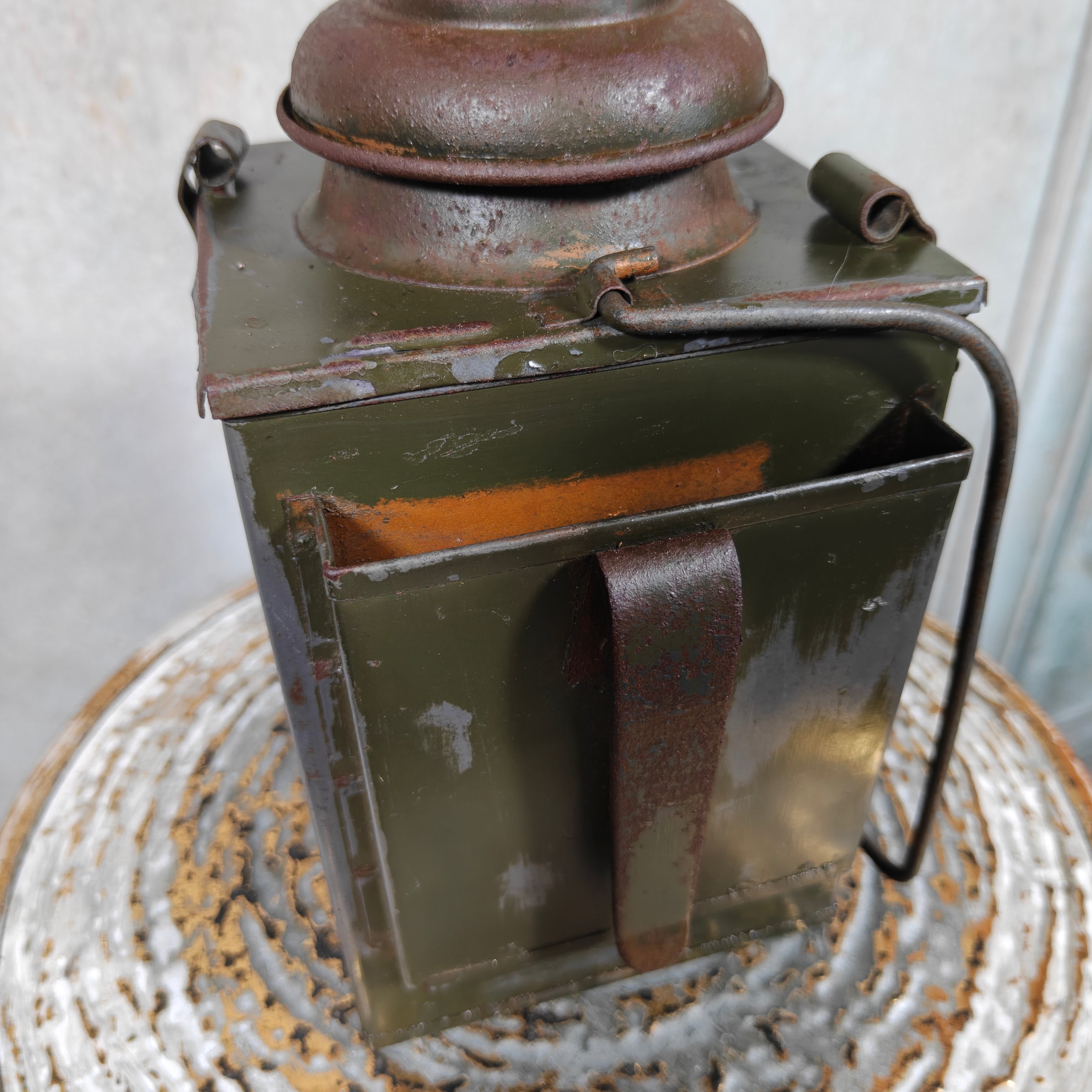 Vintage Signal Lantern with Red & Orange Glass Inserts – Military Style Oil Hand Lamp 1950s/60s