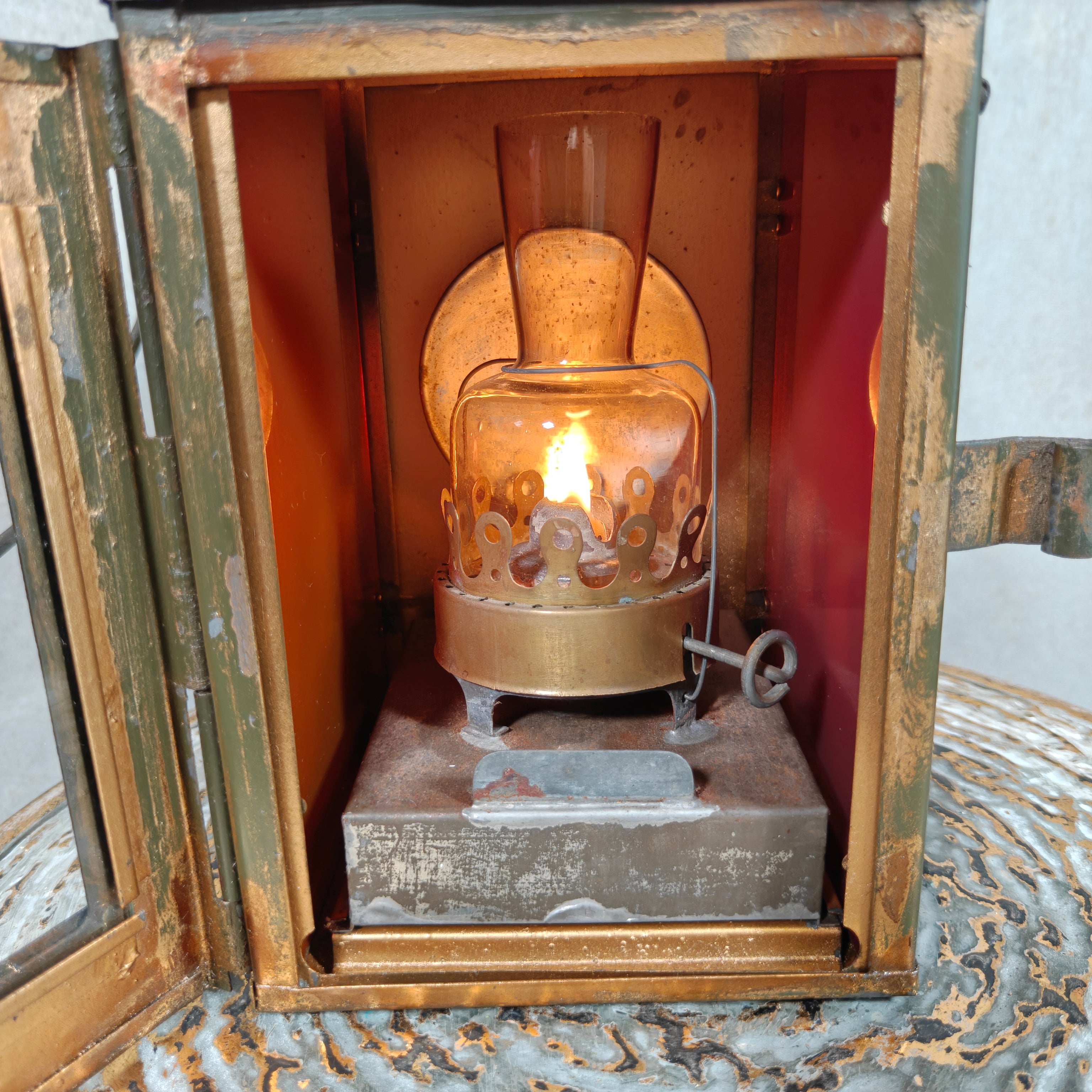 Vintage Signal Lantern with Red & Orange Glass Inserts – Military Style Oil Hand Lamp 1950s/60s