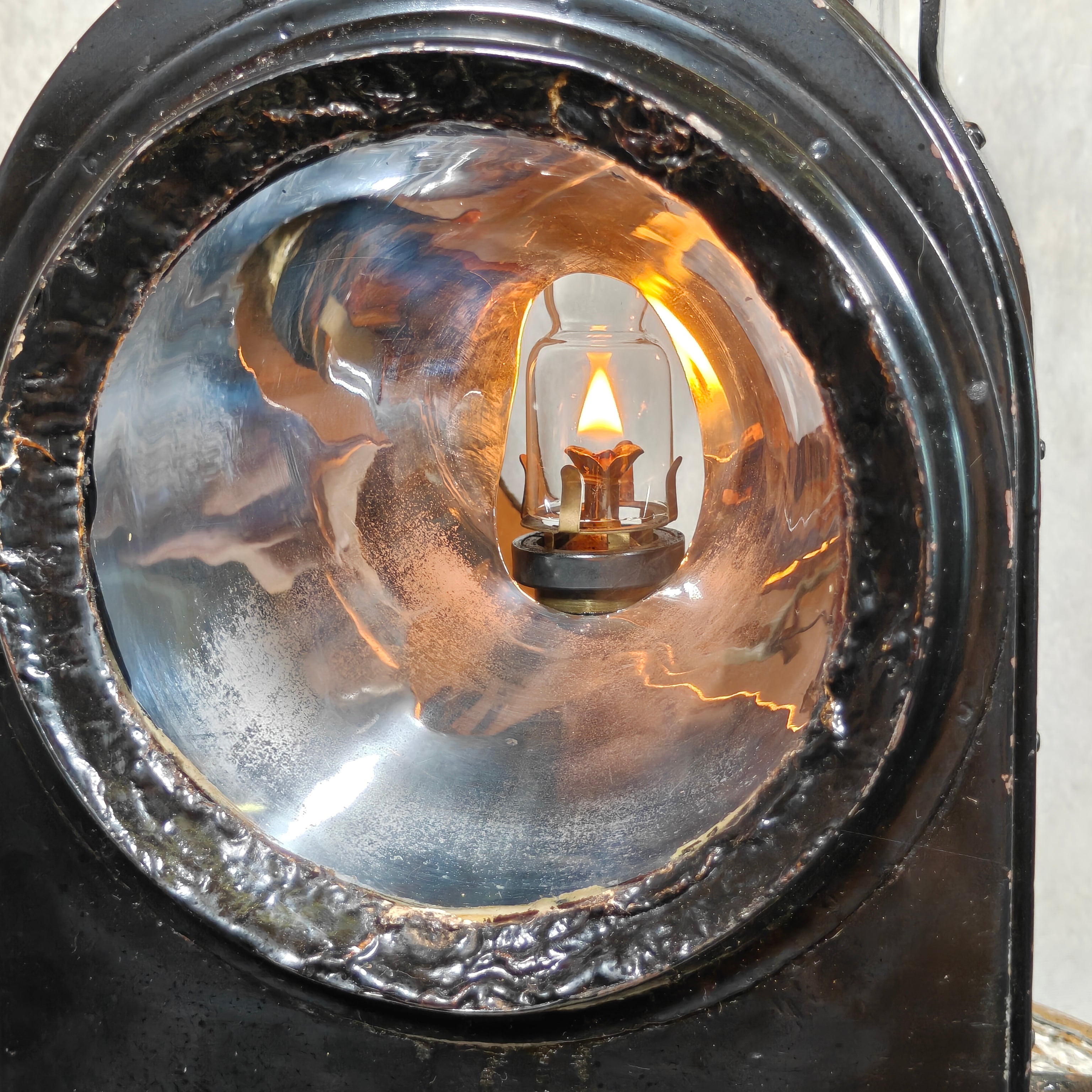 Large Antique Dutch Railway Tail Lamp by J.J. van Dijk – NS Train Signal Lantern with Copper Chimney