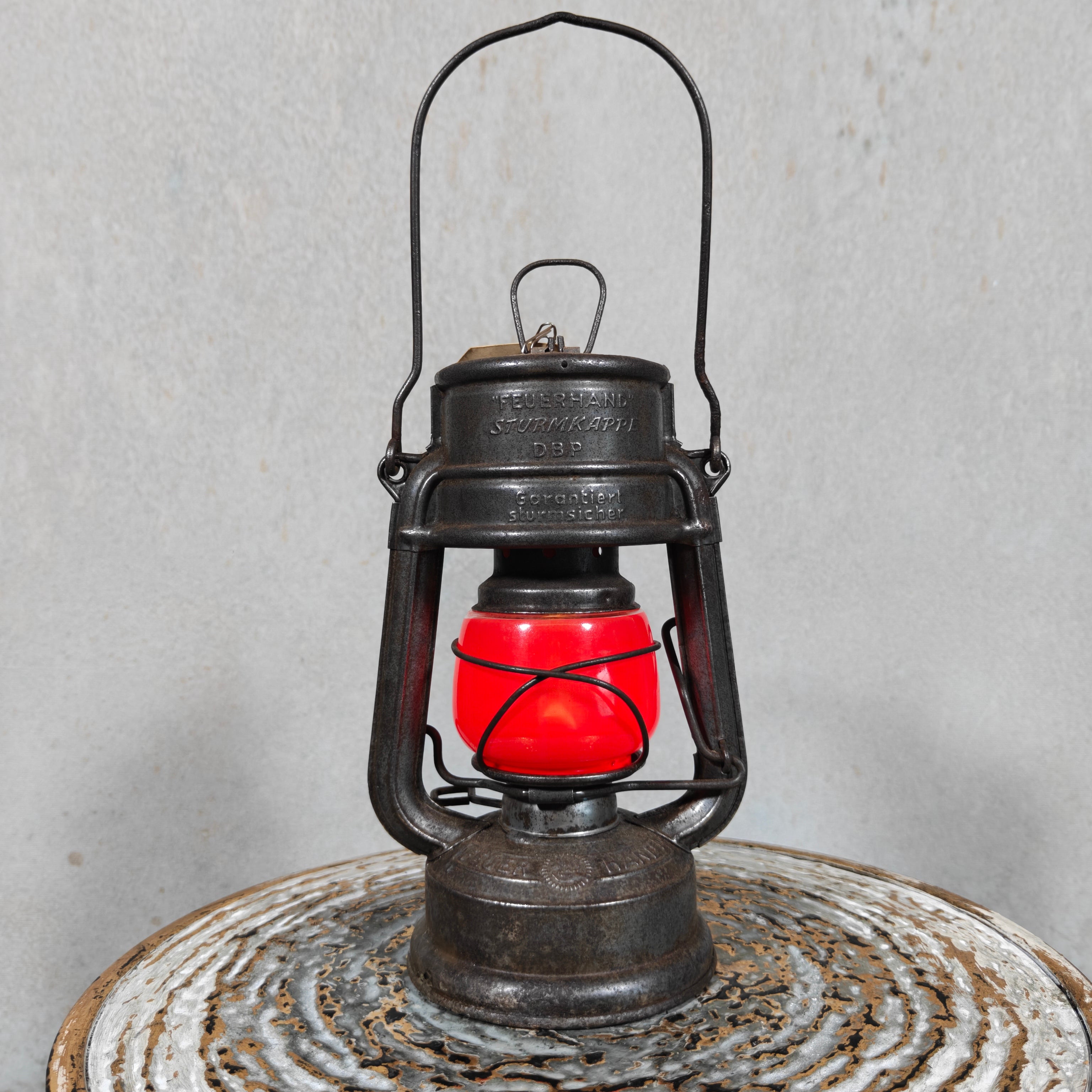Rare Feuerhand 175 STK Oelab Sturmkappe Hurricane Lantern – West Germany Farm Wagon Lantern with Red Glass