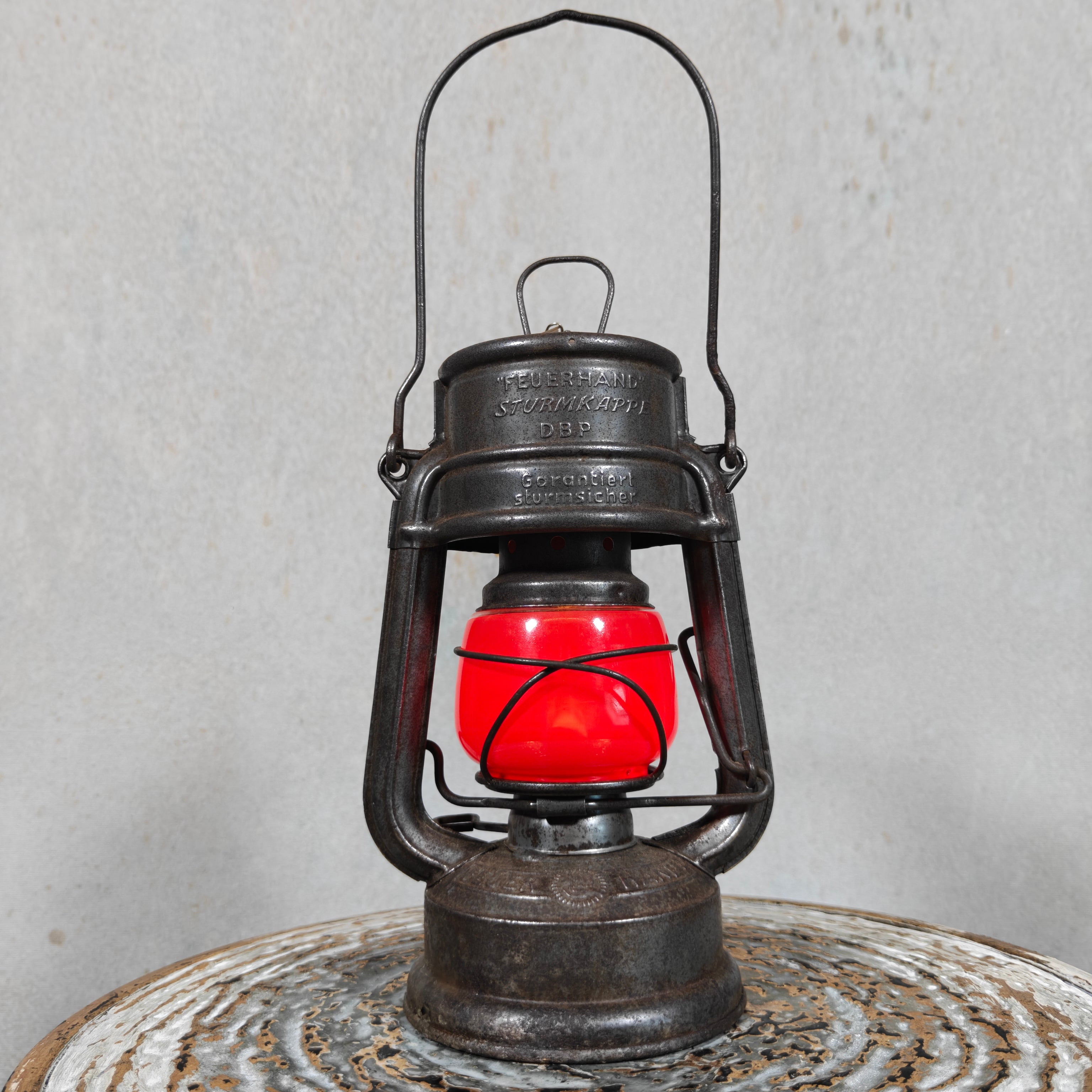 Rare Feuerhand 175 STK Oelab Sturmkappe Hurricane Lantern – West Germany Farm Wagon Lantern with Red Glass