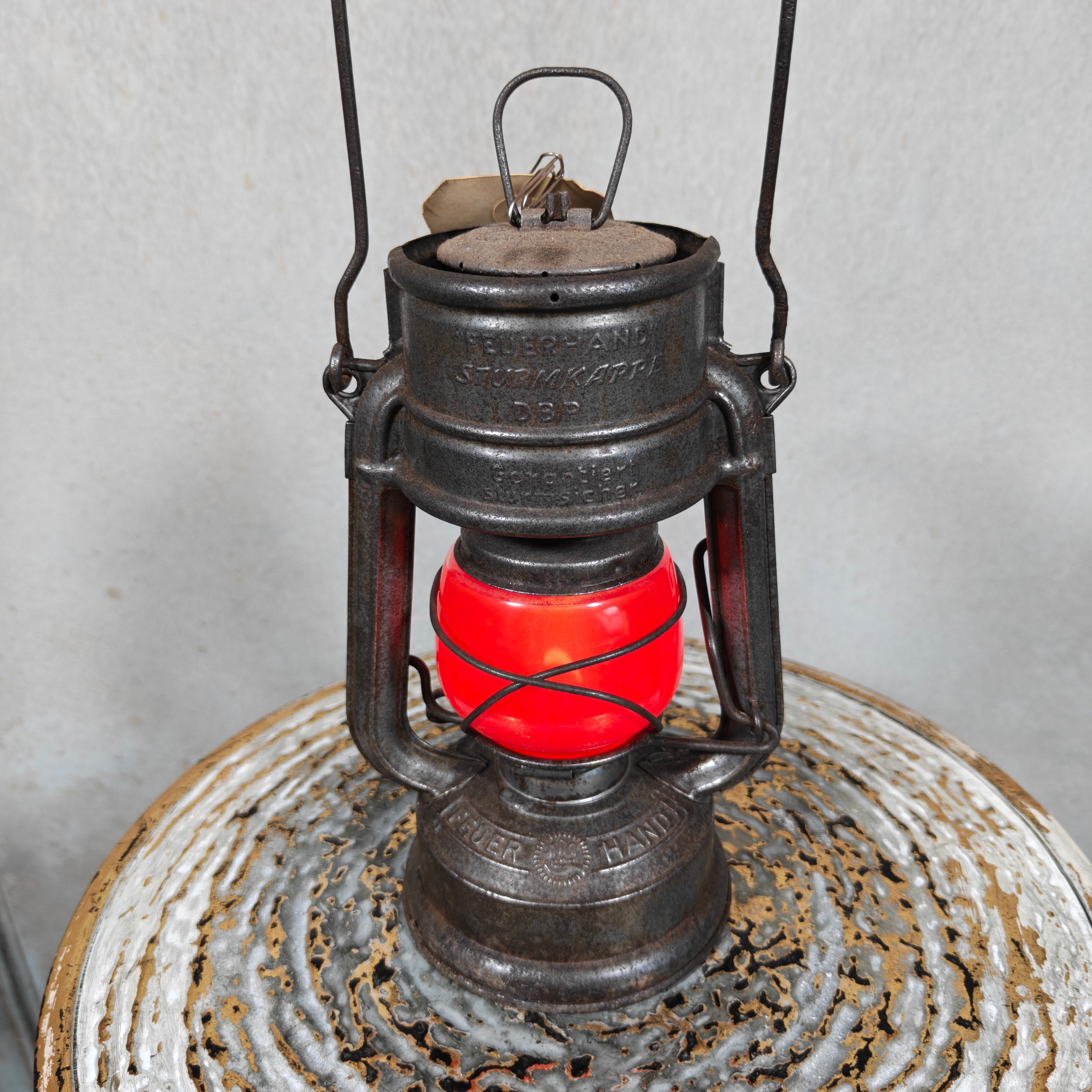 Rare Feuerhand 175 STK Oelab Sturmkappe Hurricane Lantern – West Germany Farm Wagon Lantern with Red Glass