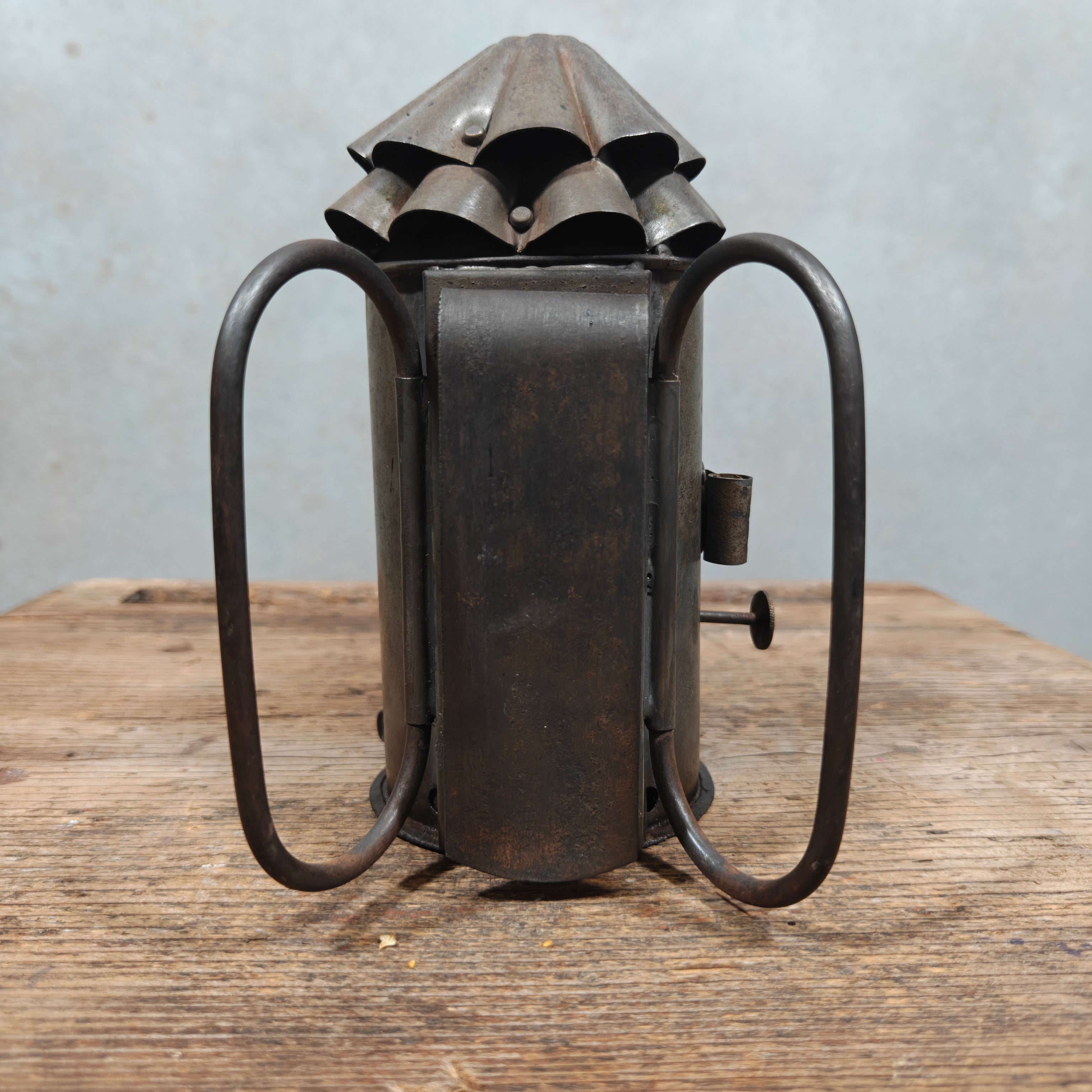Unusual Antique Bullseye Pocket Lantern – Kerosene Police Lamp with Signalling Shutter, c. 1900–1920 – Working