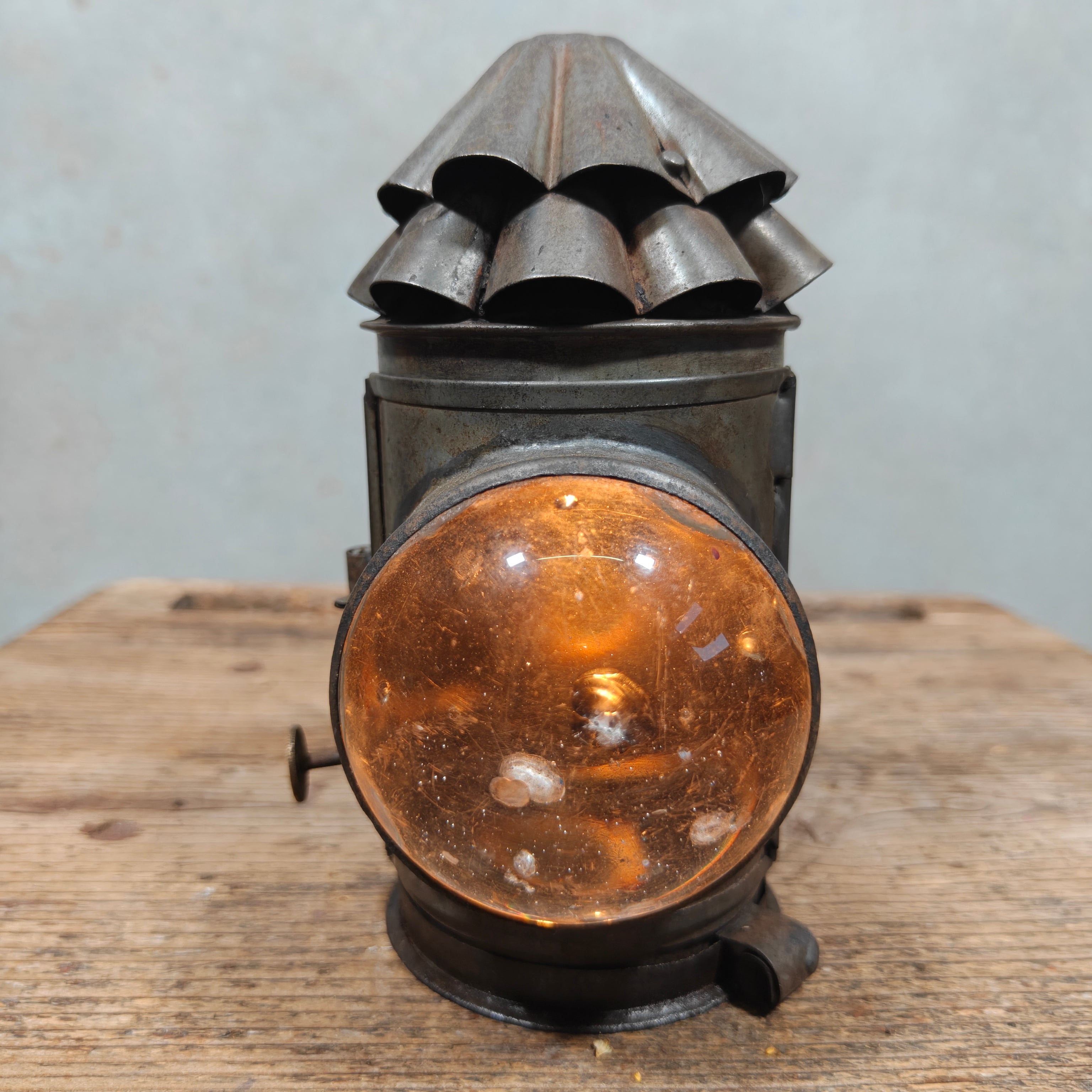 Unusual Antique Bullseye Pocket Lantern – Kerosene Police Lamp with Signalling Shutter, c. 1900–1920 – Working