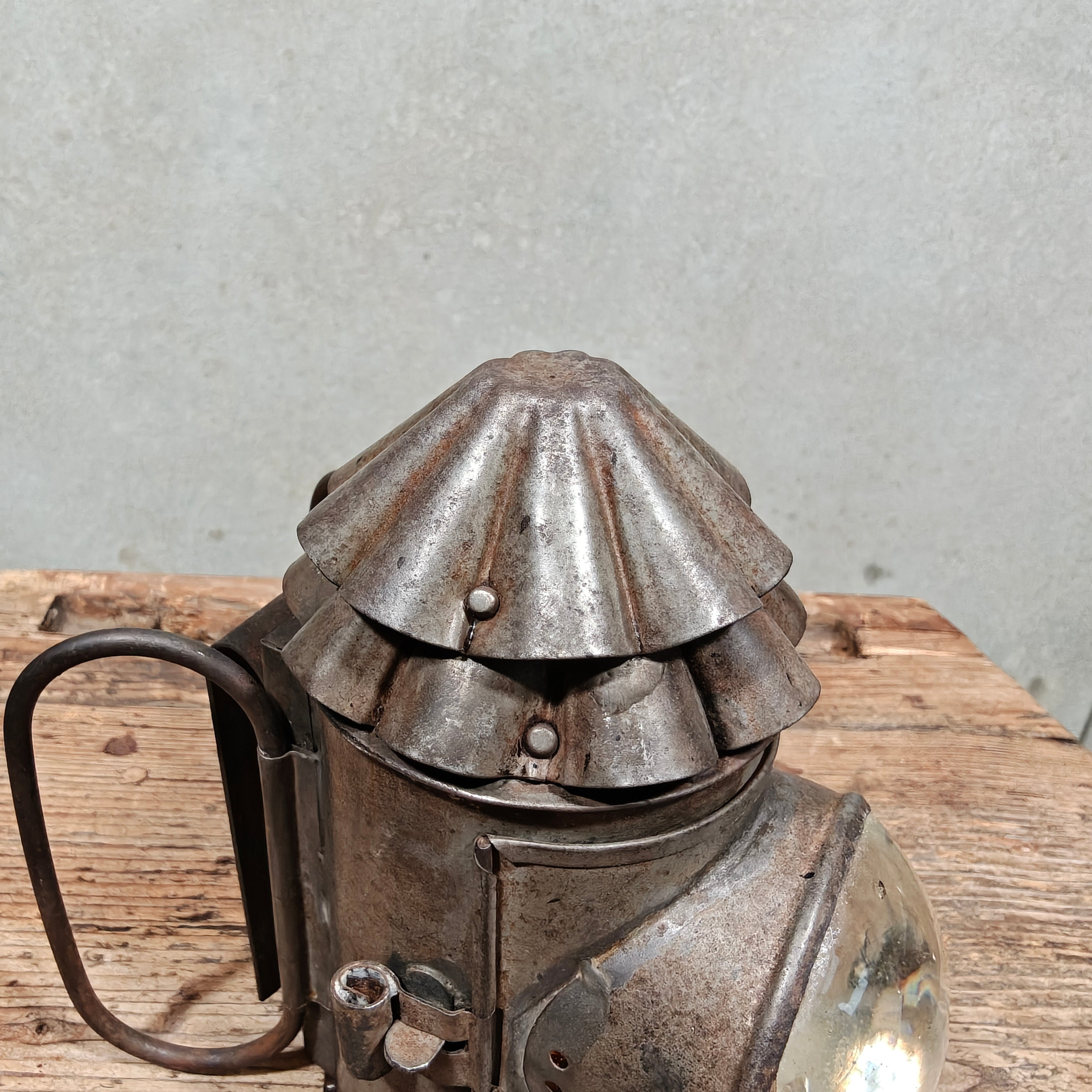 Unusual Antique Bullseye Pocket Lantern – Kerosene Police Lamp with Signalling Shutter, c. 1900–1920 – Working